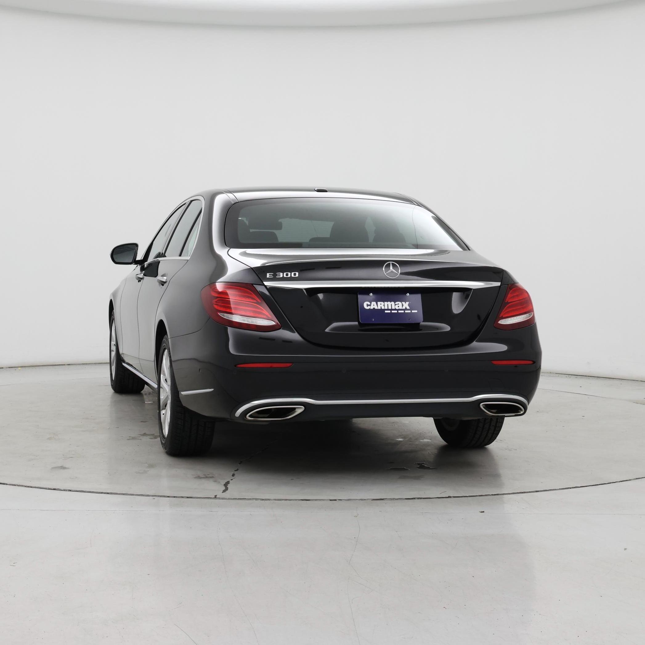 Thumbnail: 2017 Mercedes-Benz E-Class - 7