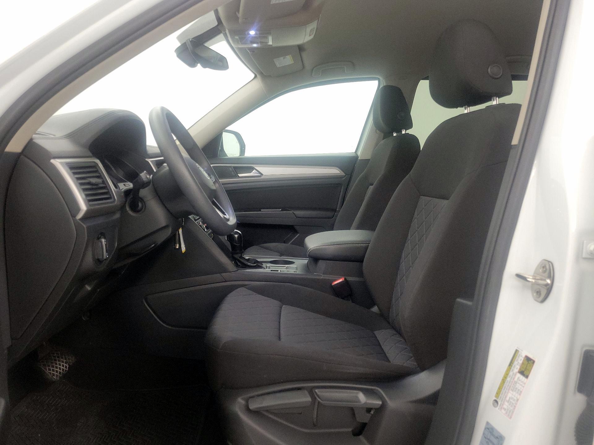 Thumbnail: 2021 Volkswagen Atlas - 11