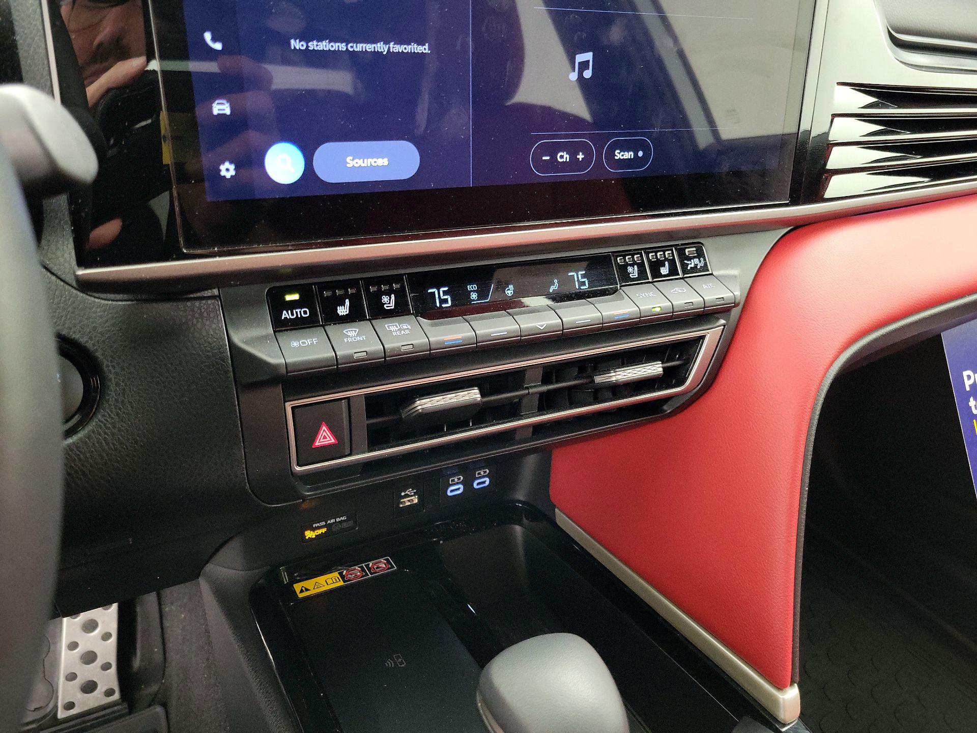 Thumbnail: 2025 Toyota Camry - 17