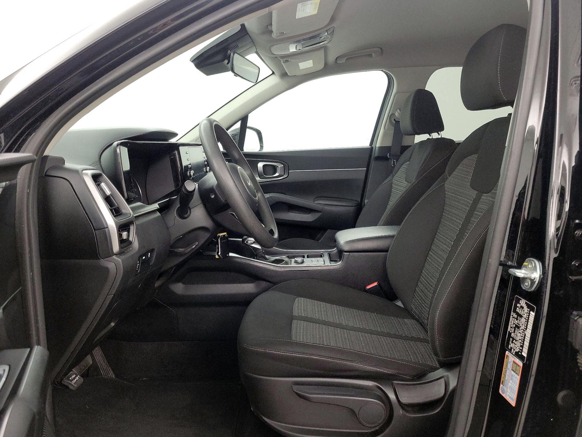 Thumbnail: 2022 Kia Sorento - 11