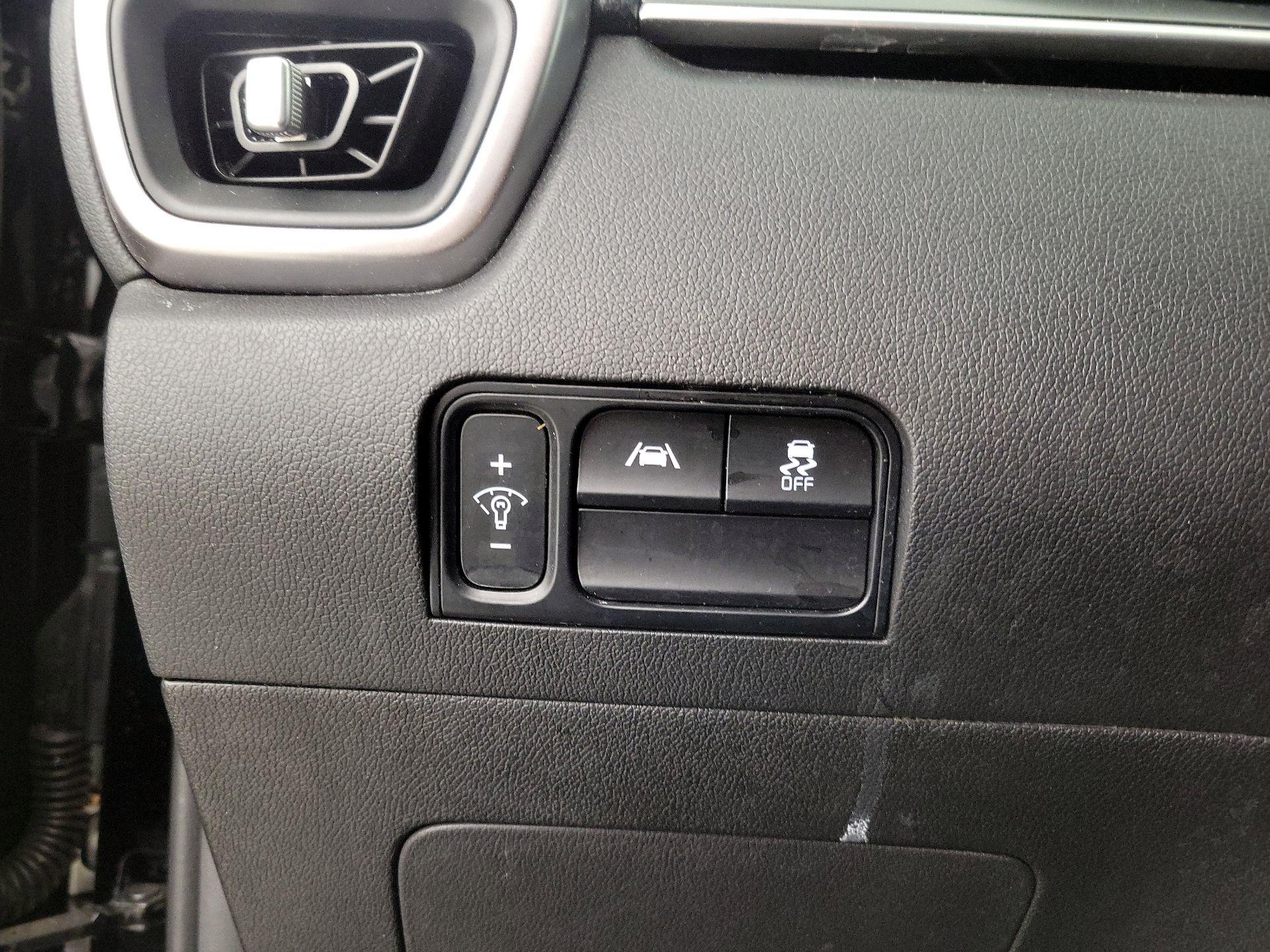 Thumbnail: 2022 Kia Sorento - 13