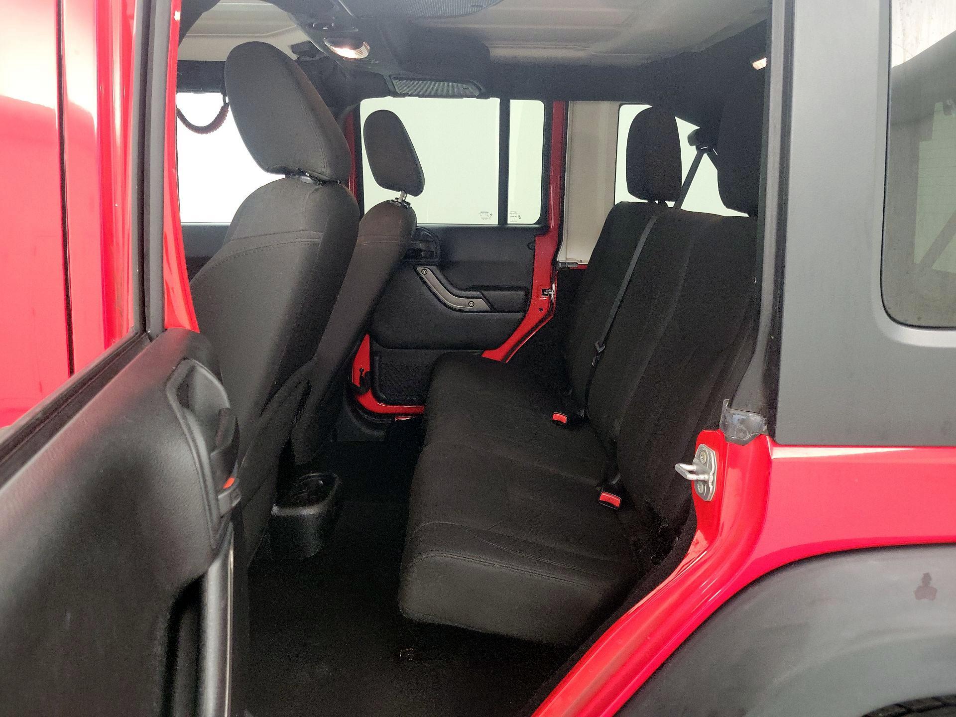 Thumbnail: 2017 Jeep Wrangler - 18