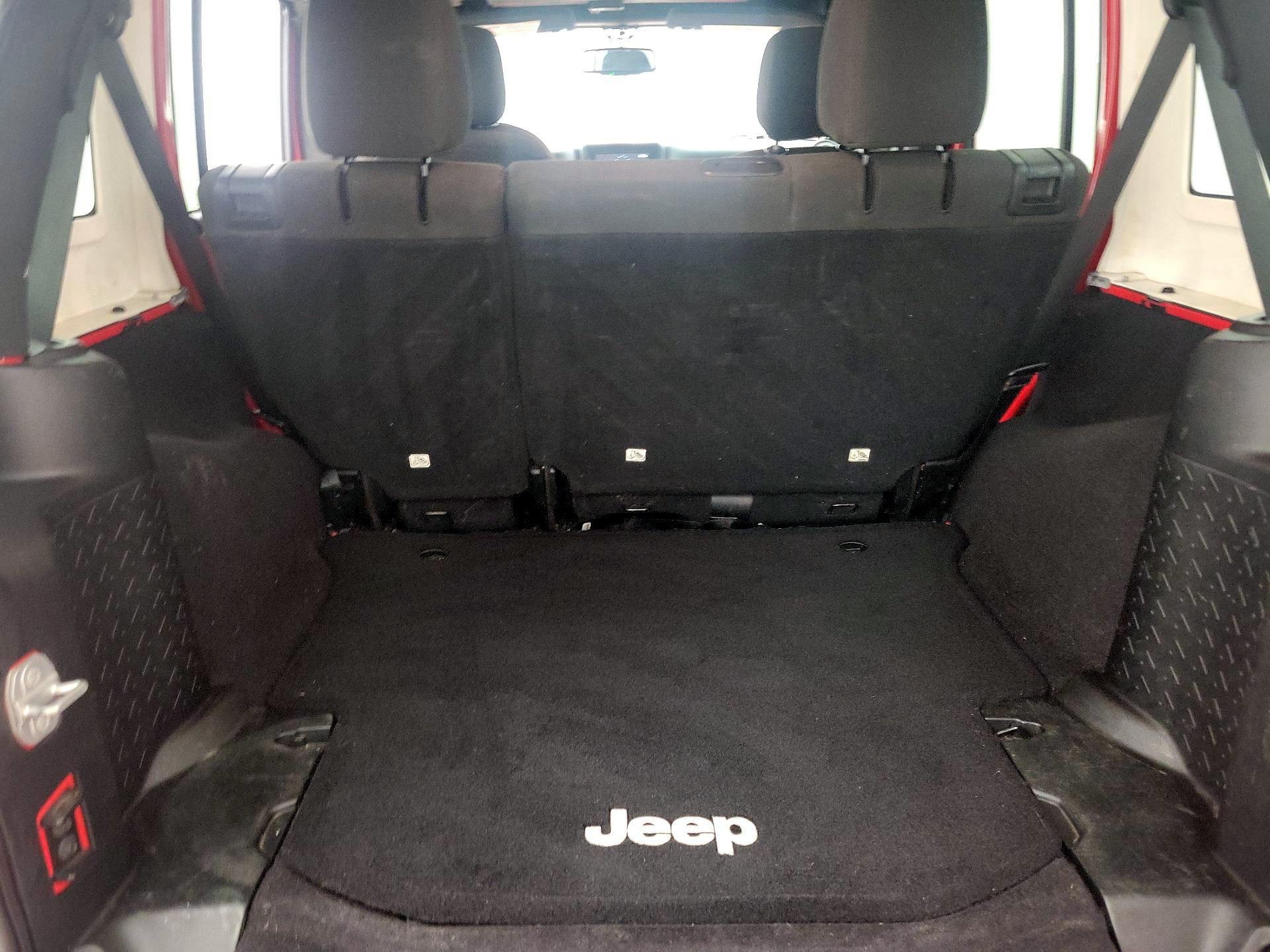 Thumbnail: 2017 Jeep Wrangler - 19