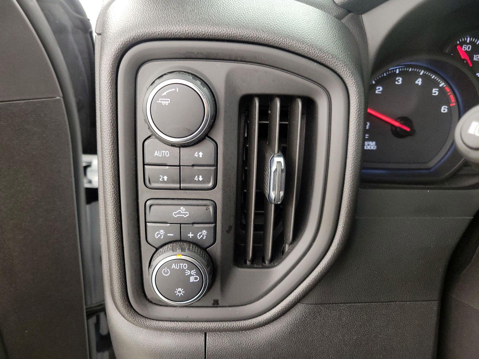 Thumbnail: 2024 Chevrolet Silverado 1500 - 13