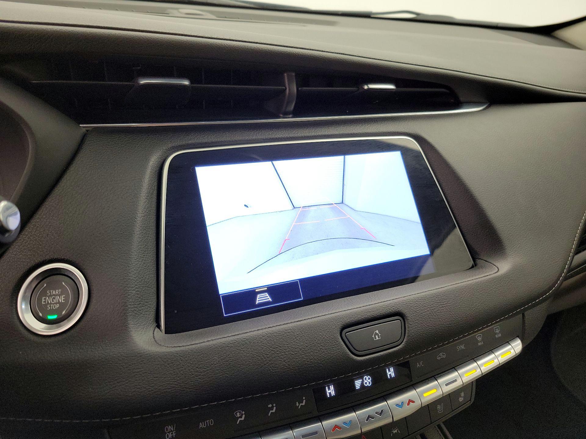 Thumbnail: 2023 Cadillac XT4 - 15