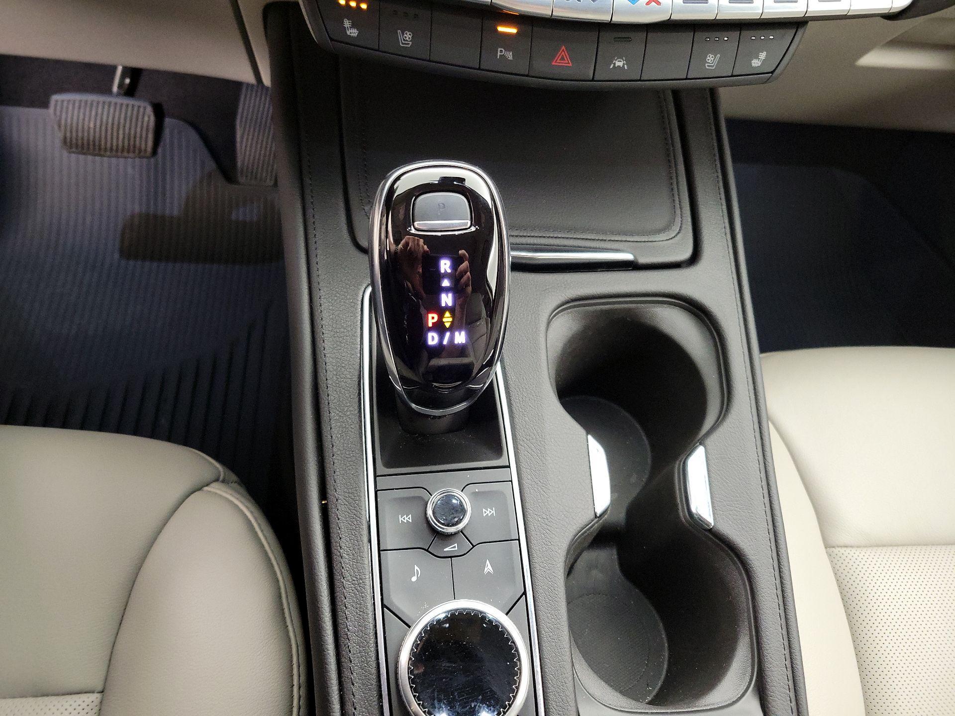 Thumbnail: 2023 Cadillac XT4 - 18