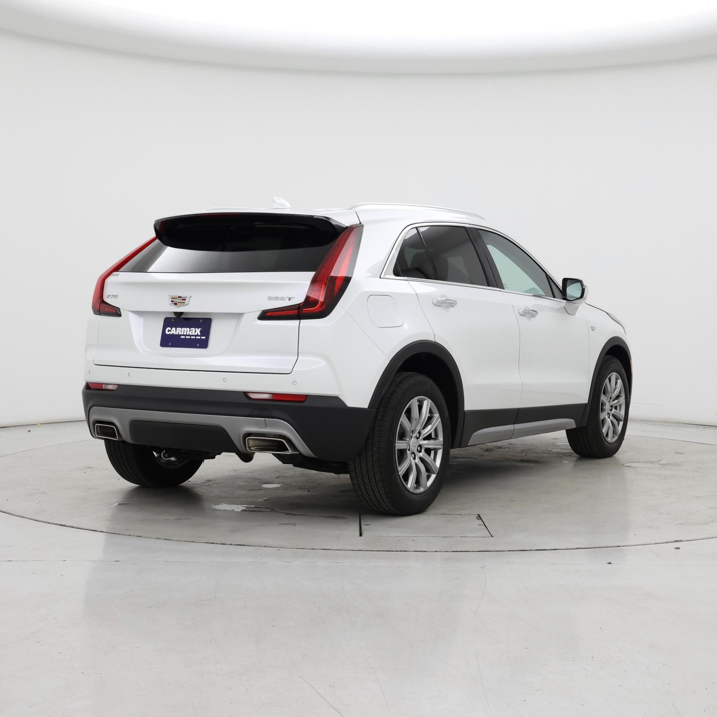 Thumbnail: 2023 Cadillac XT4 - 8