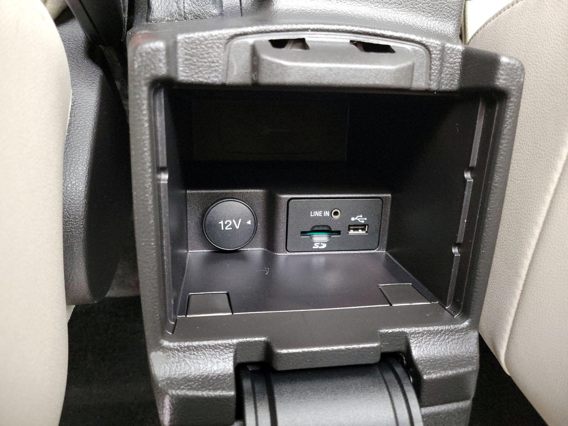 Thumbnail: 2015 Ford Focus - 18