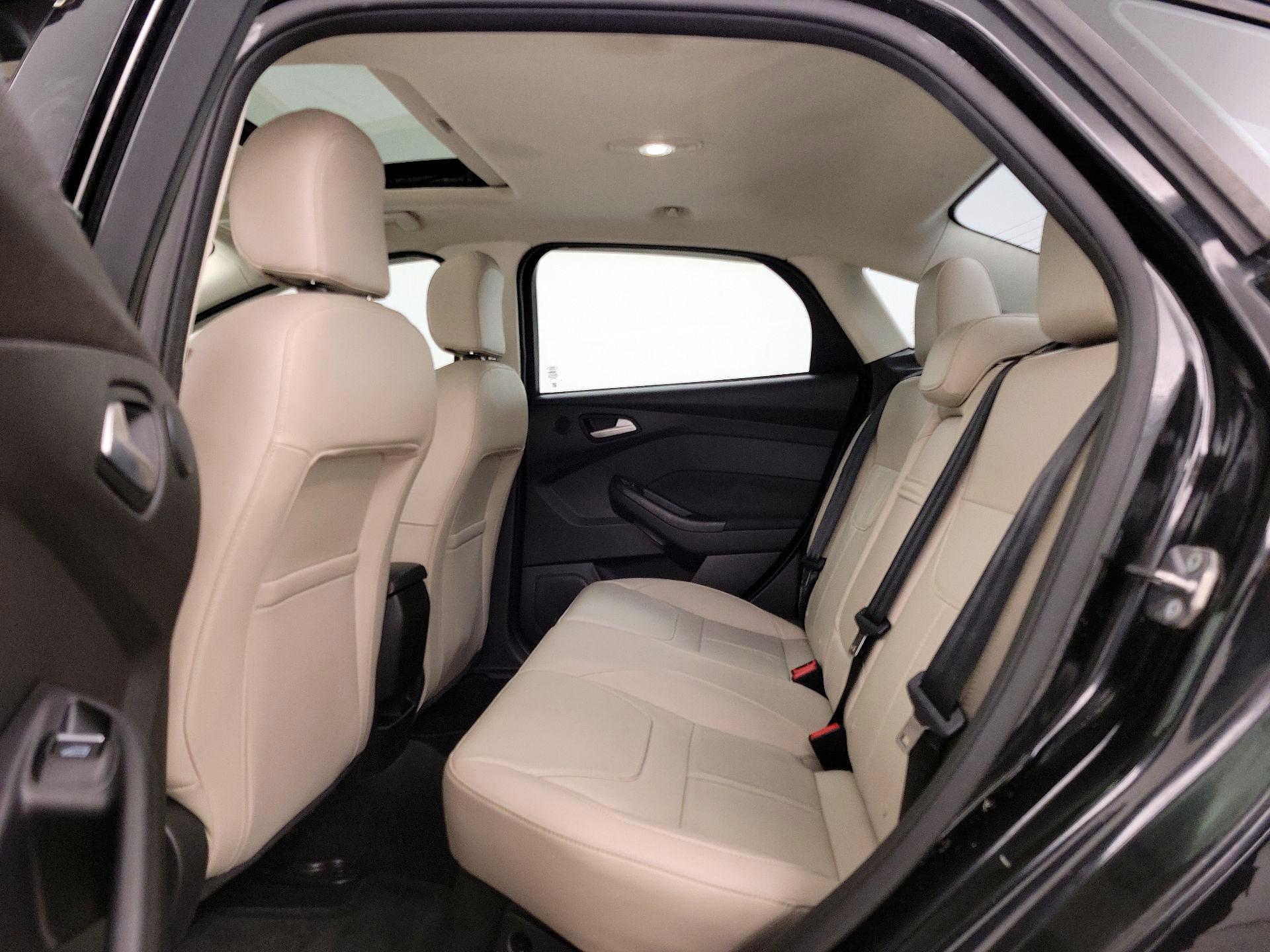 Thumbnail: 2015 Ford Focus - 20