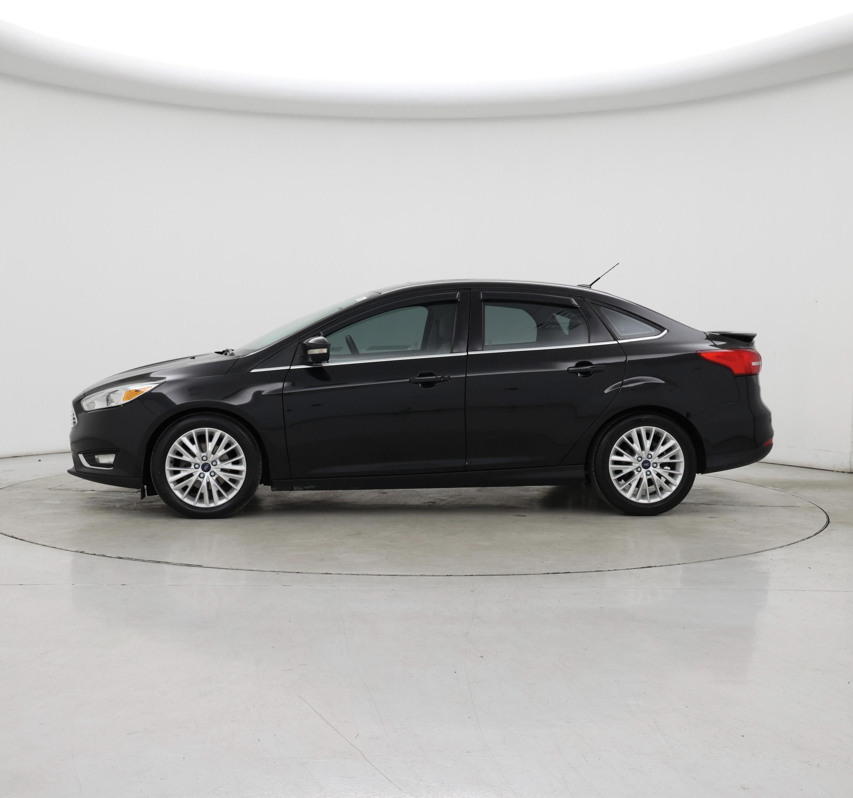 Thumbnail: 2015 Ford Focus - 3