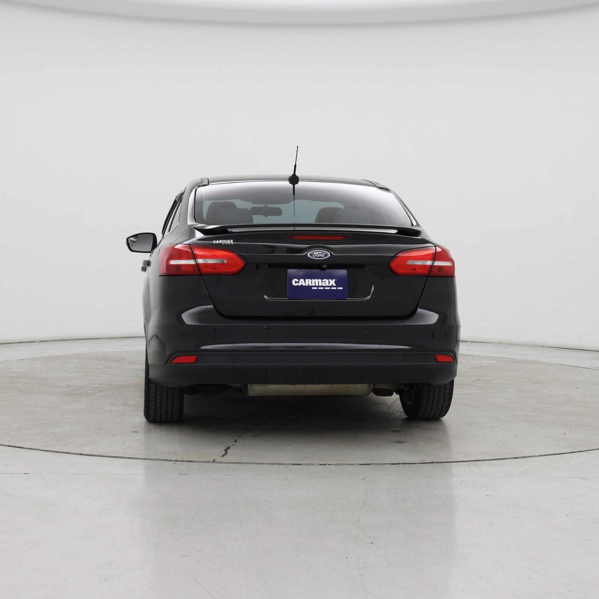 Thumbnail: 2015 Ford Focus - 6