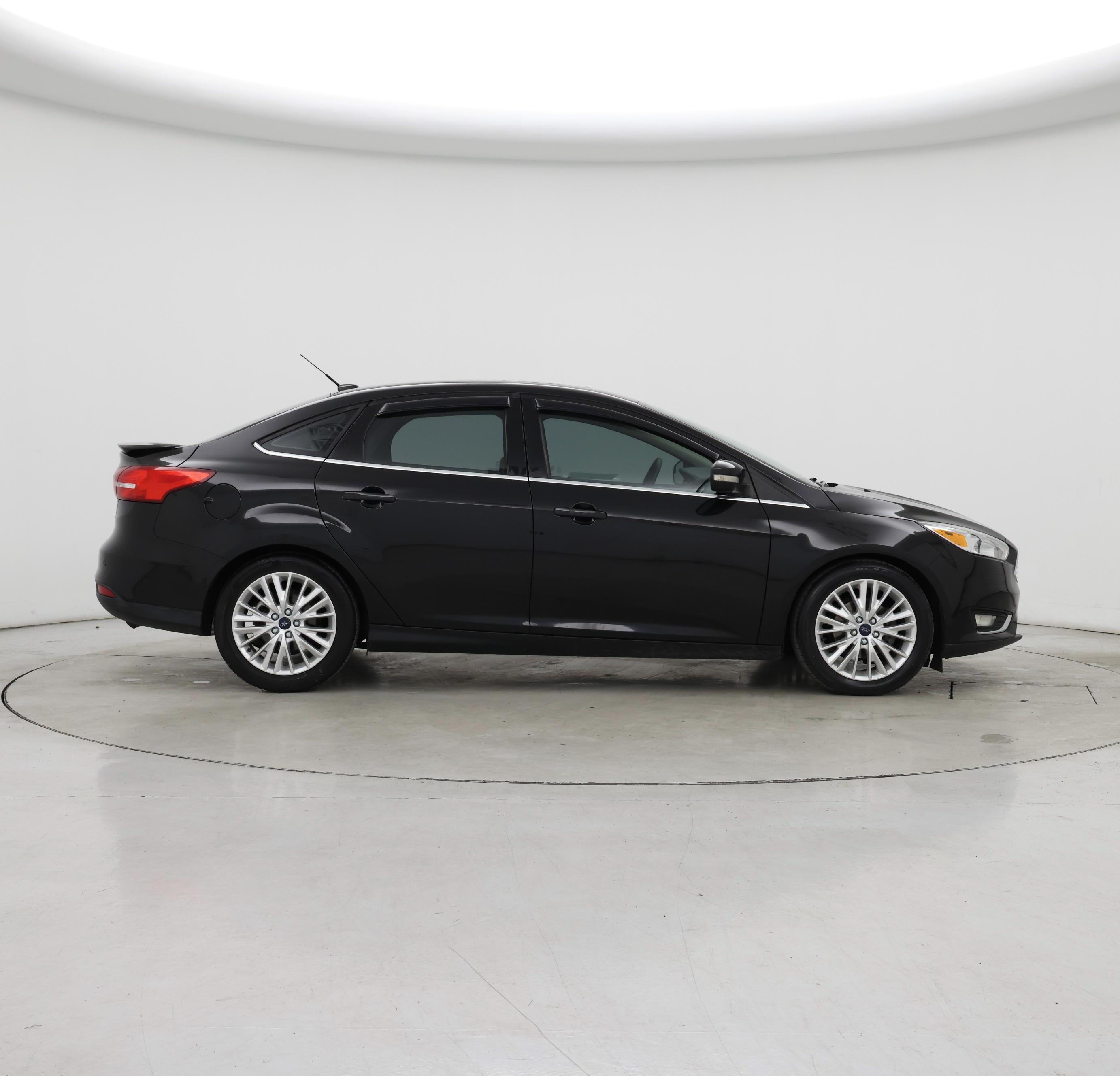 Thumbnail: 2015 Ford Focus - 7
