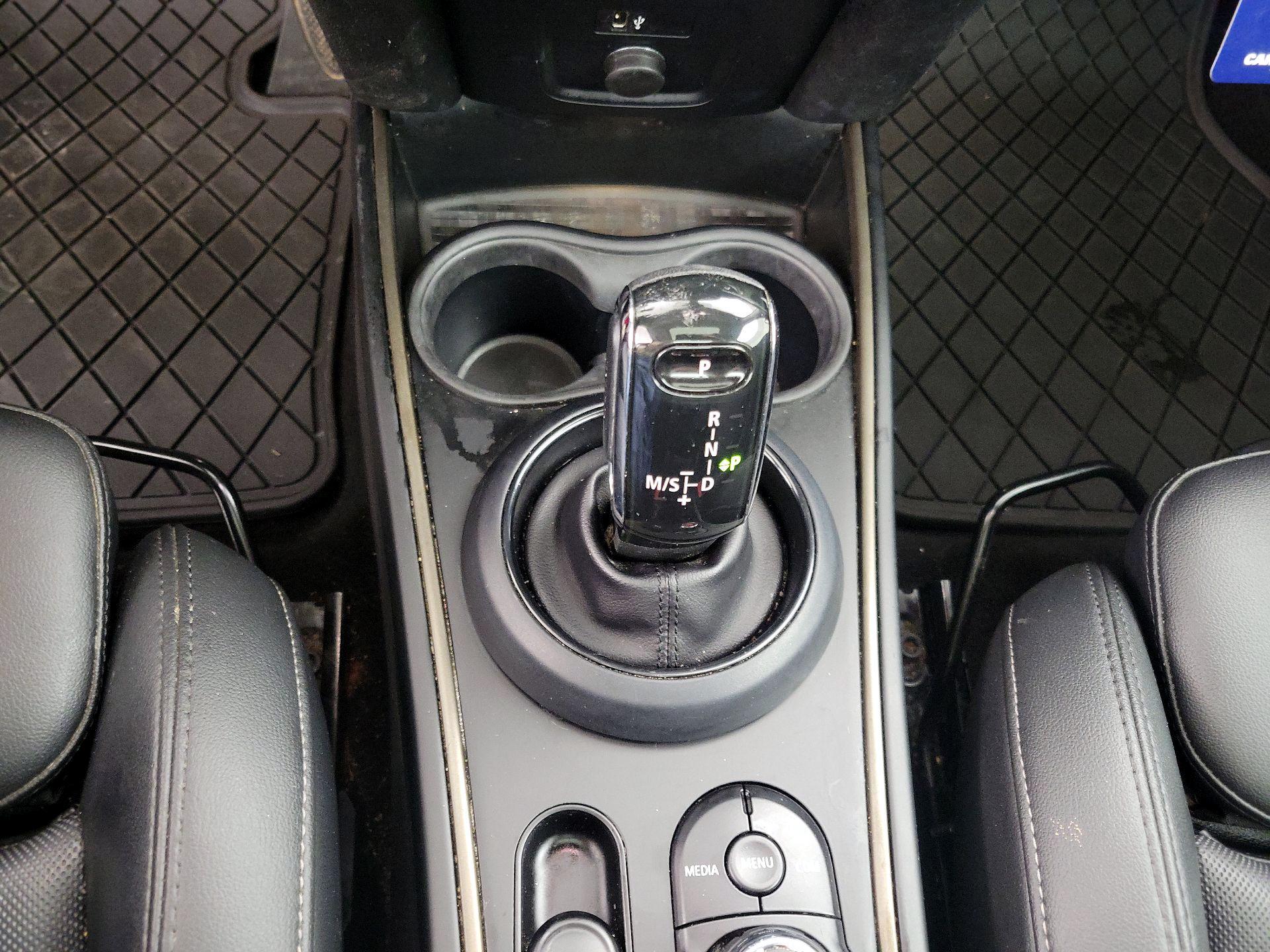 Thumbnail: 2022 MINI Cooper Countryman - 17