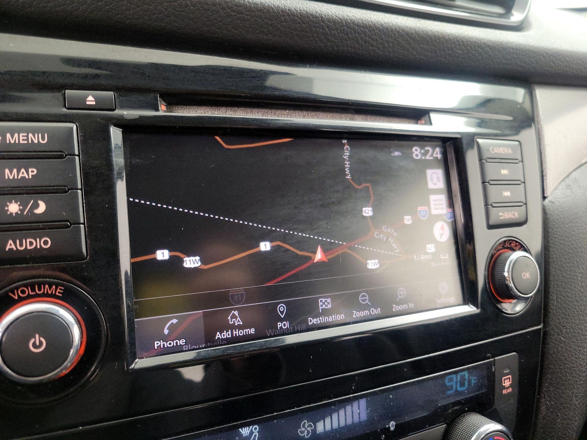 Thumbnail: 2020 Nissan Rogue Sport - 14