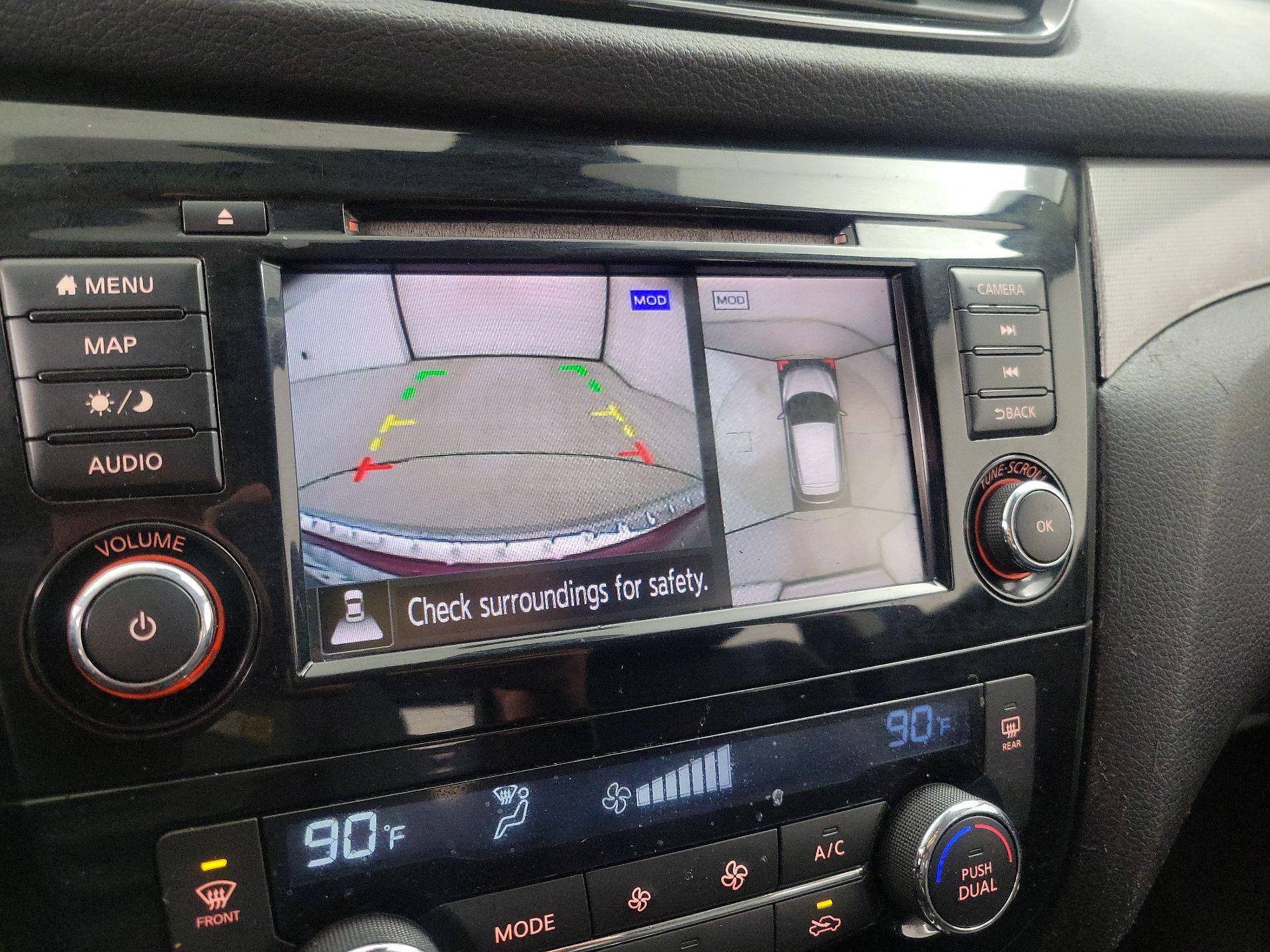 Thumbnail: 2020 Nissan Rogue Sport - 15