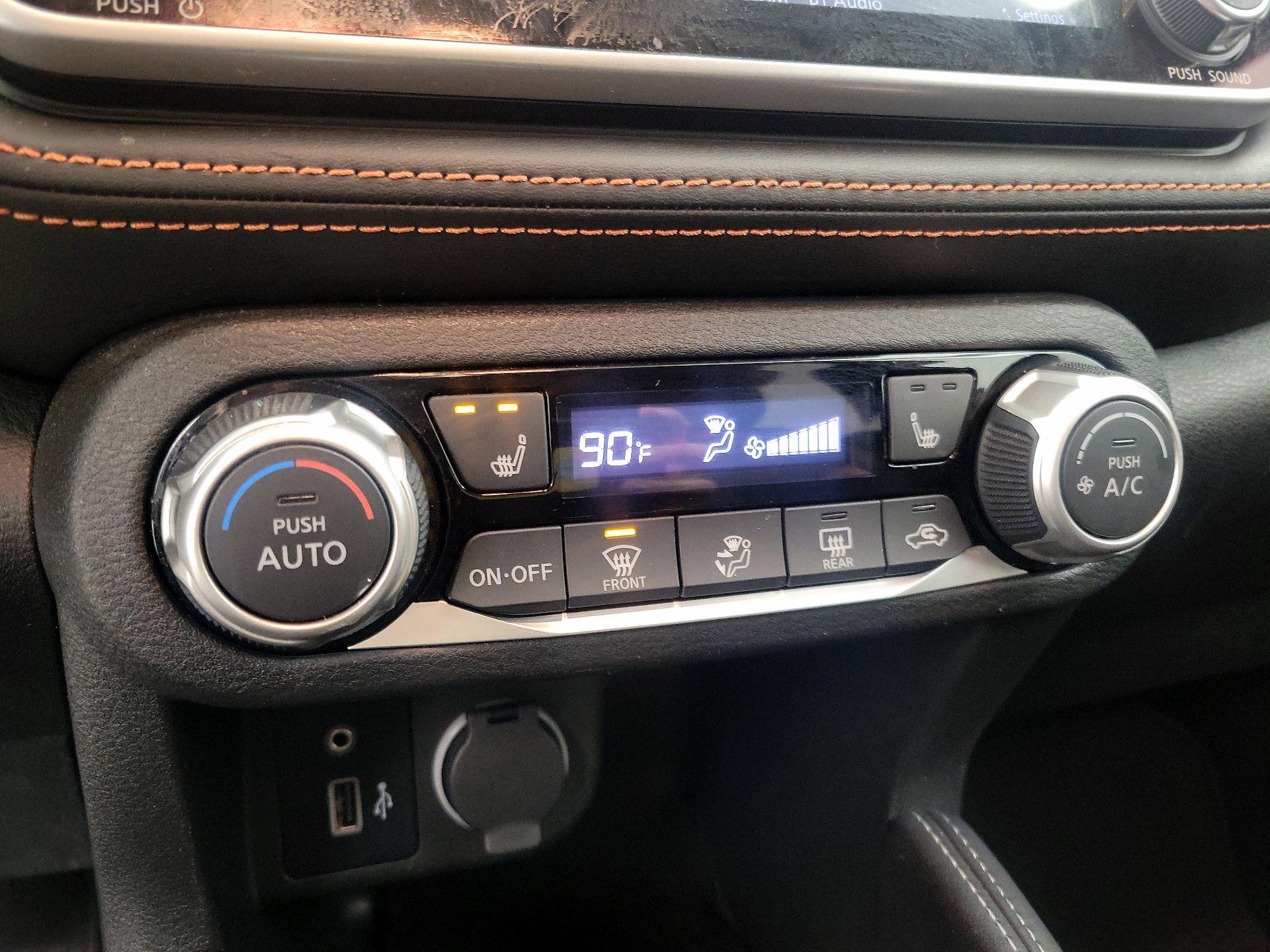 Thumbnail: 2020 Nissan Kicks - 15