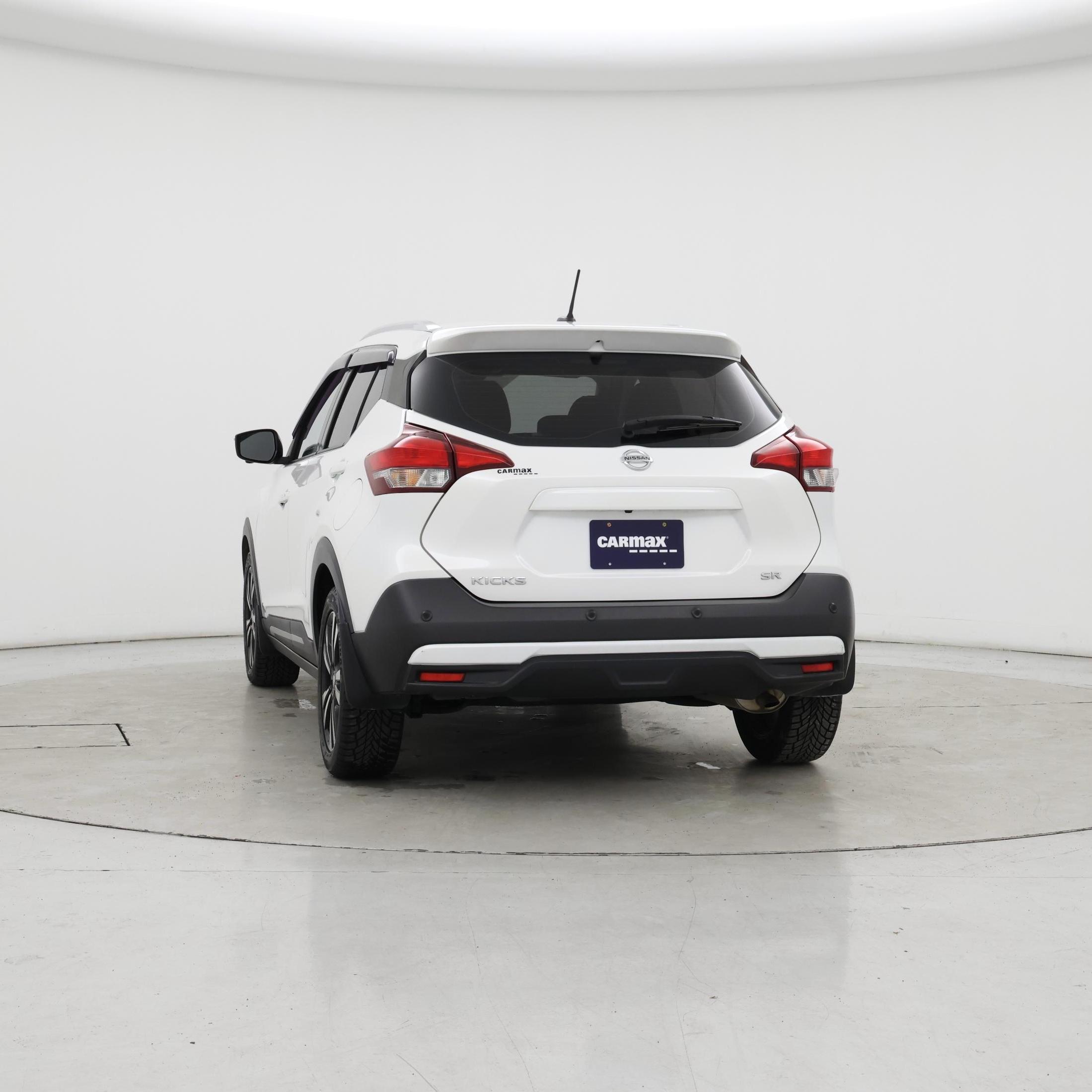 Thumbnail: 2020 Nissan Kicks - 8