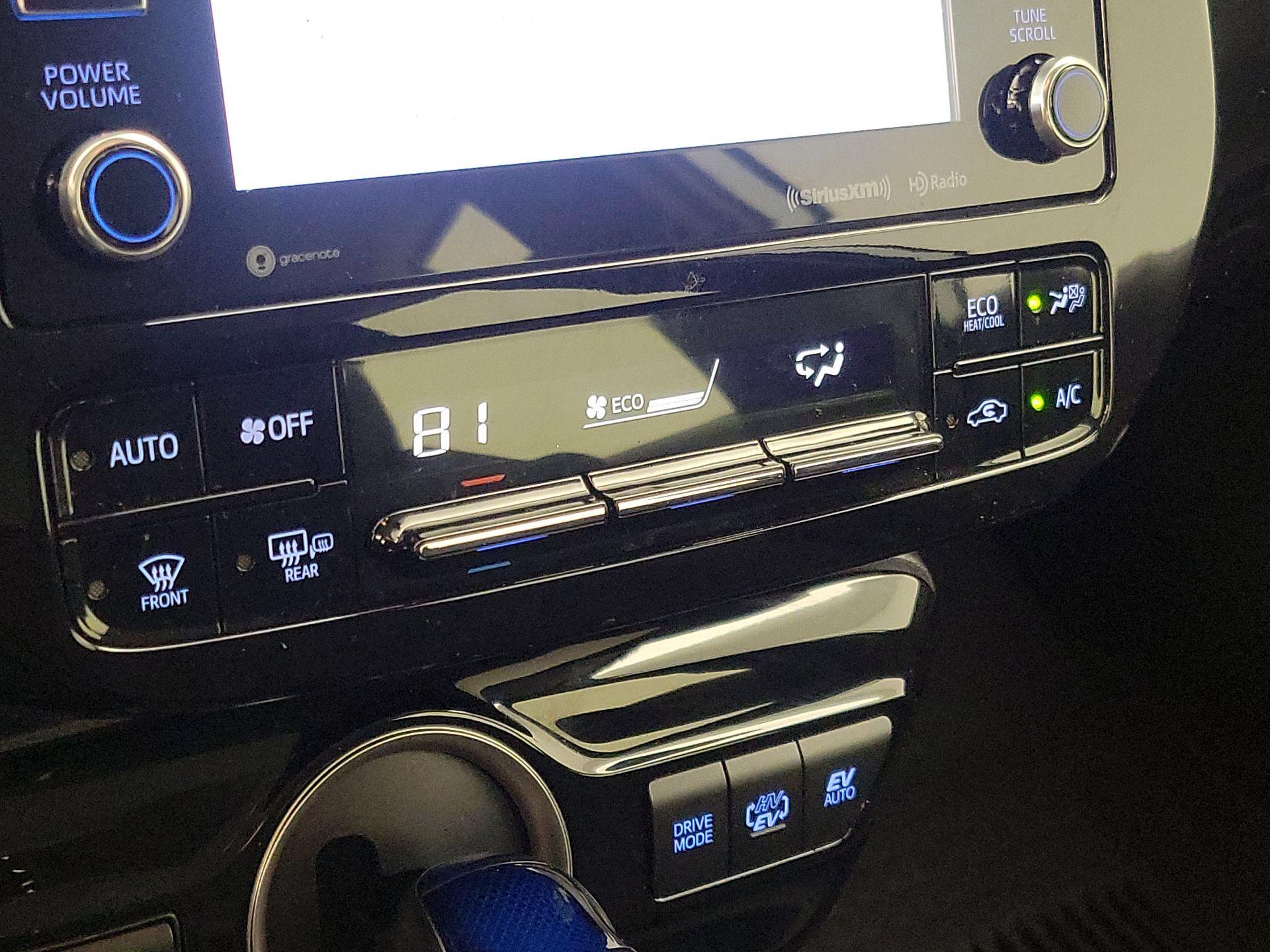 Thumbnail: 2021 Toyota Prius Prime - 16