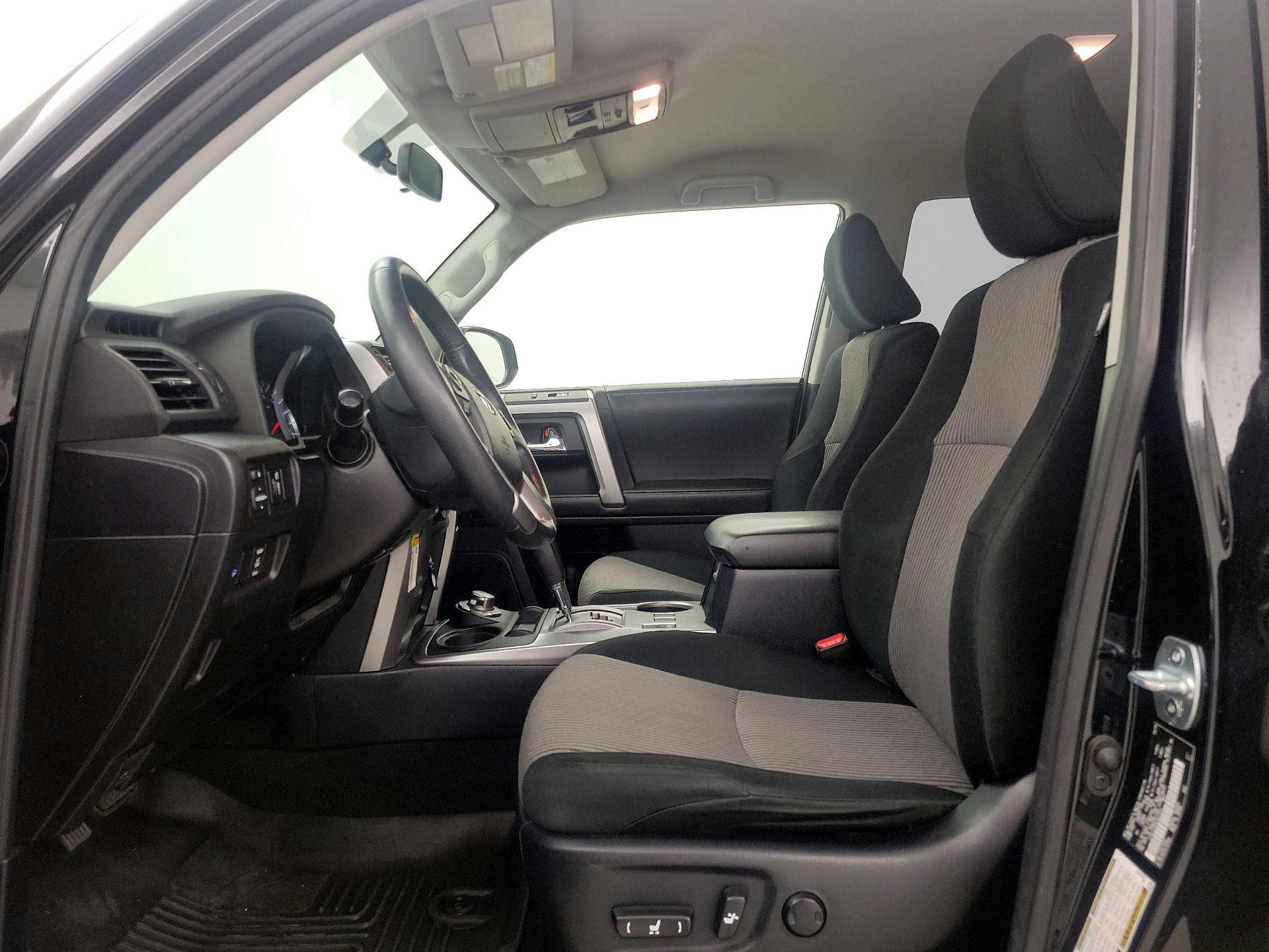 Thumbnail: 2019 Toyota 4Runner - 11