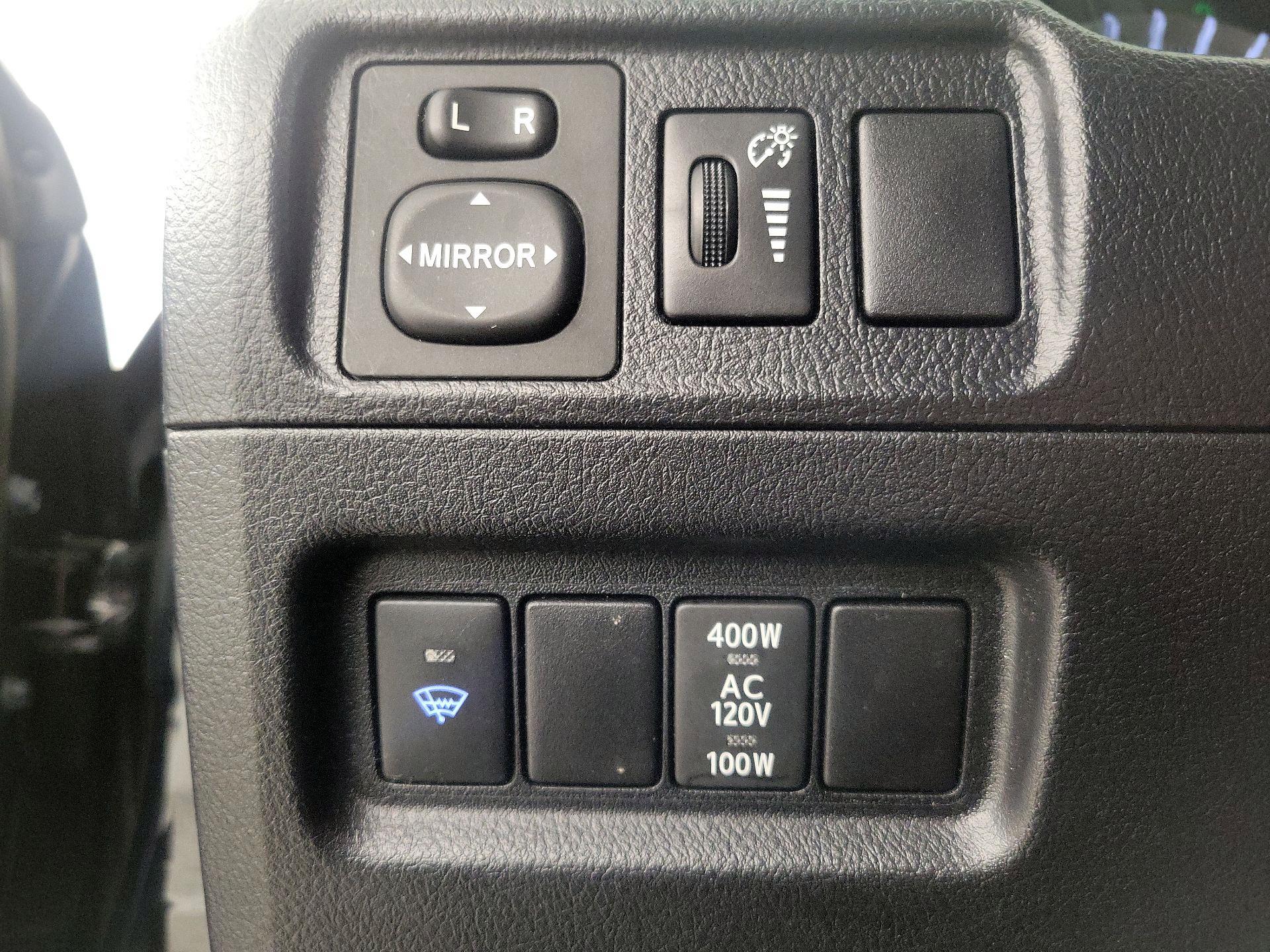 Thumbnail: 2019 Toyota 4Runner - 13