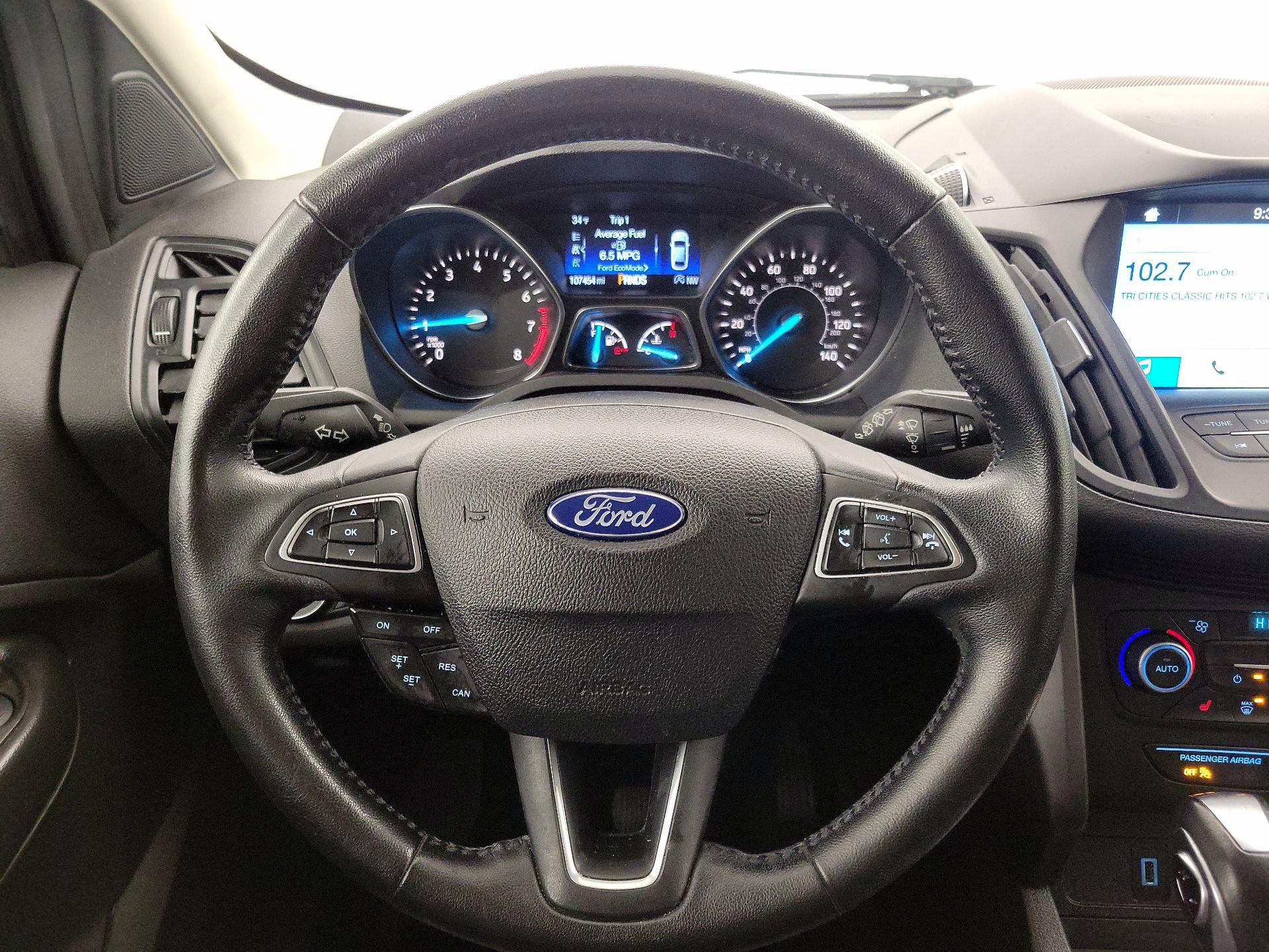 Thumbnail: 2019 Ford Escape - 10