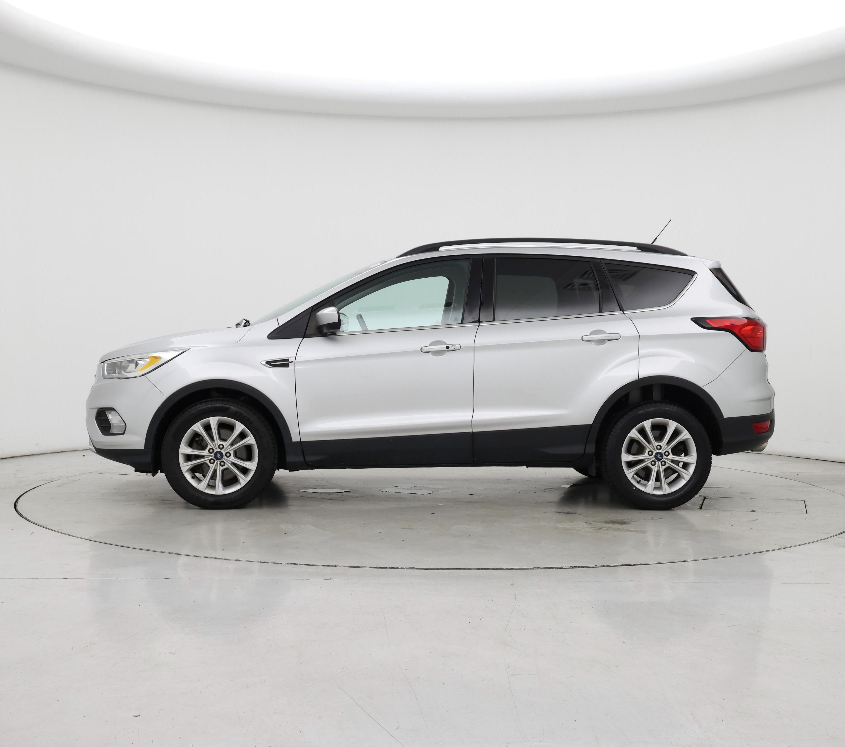 Thumbnail: 2019 Ford Escape - 3