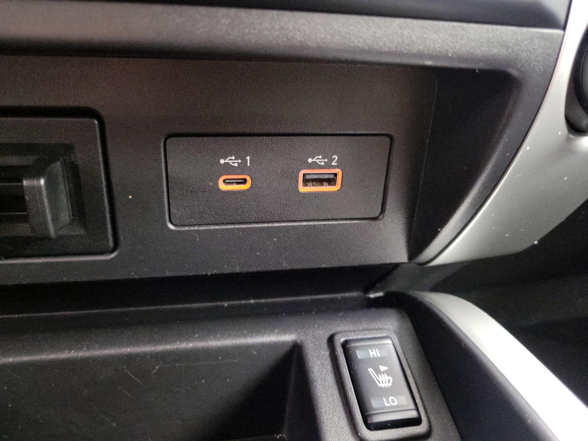 Thumbnail: 2021 Nissan Titan - 19