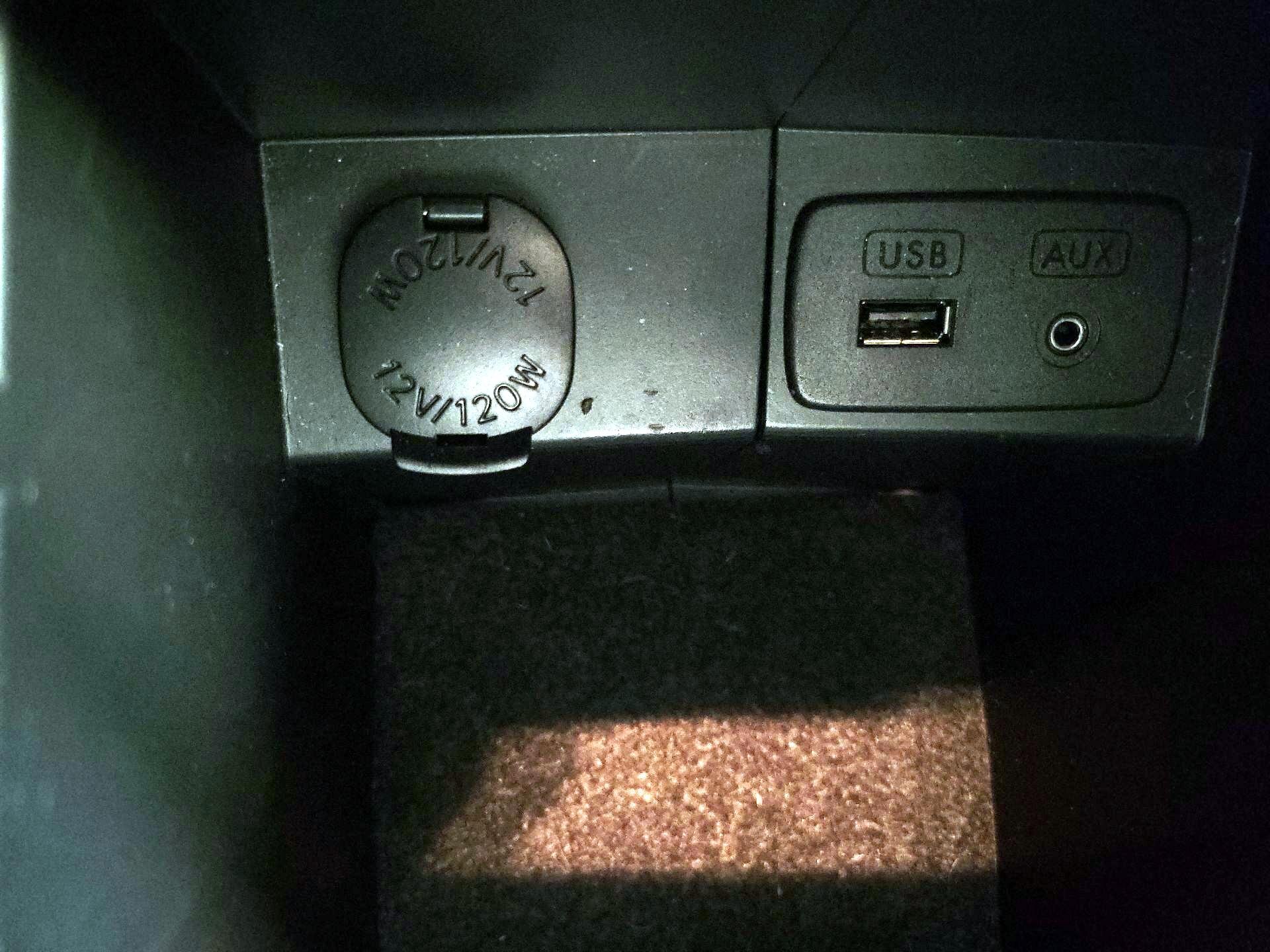 Thumbnail: 2015 Subaru Forester - 18