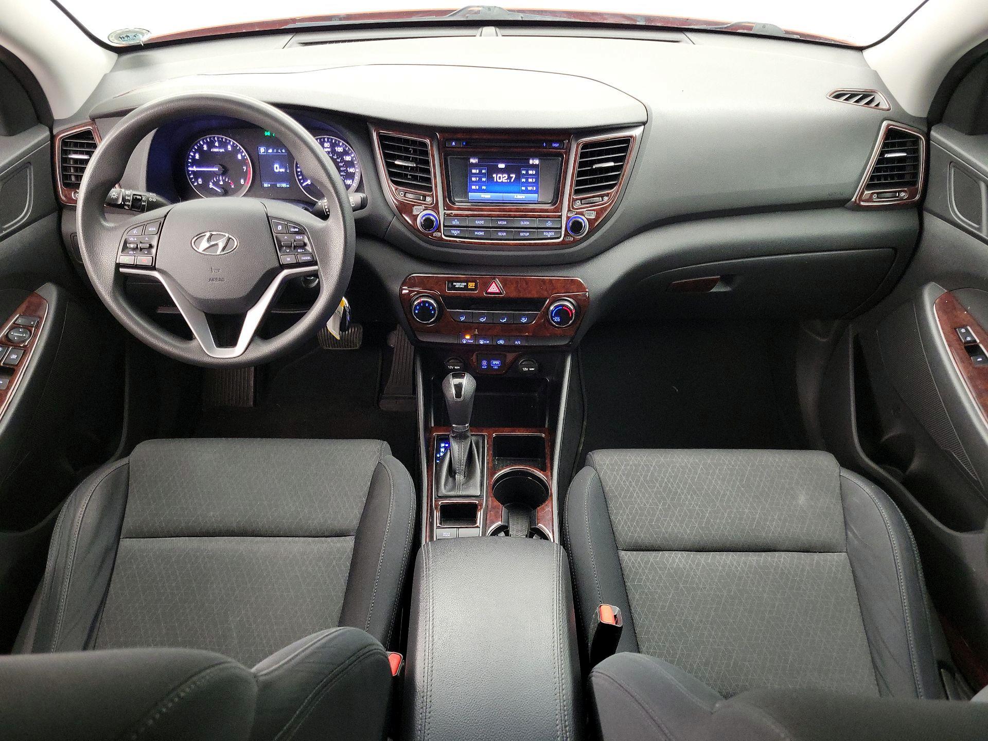 Thumbnail: 2017 Hyundai Tucson - 9