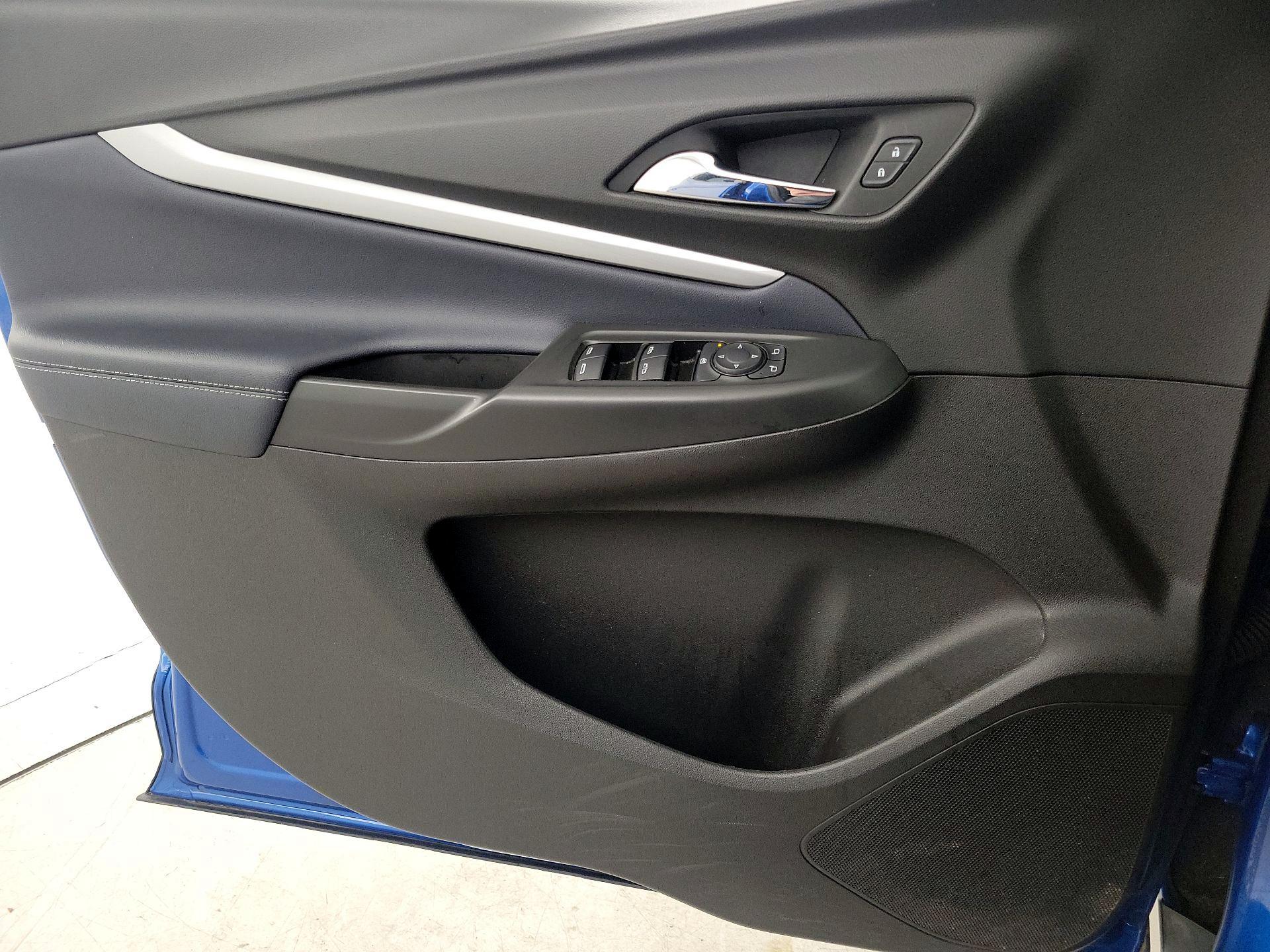 Thumbnail: 2022 Chevrolet Bolt EUV - 12