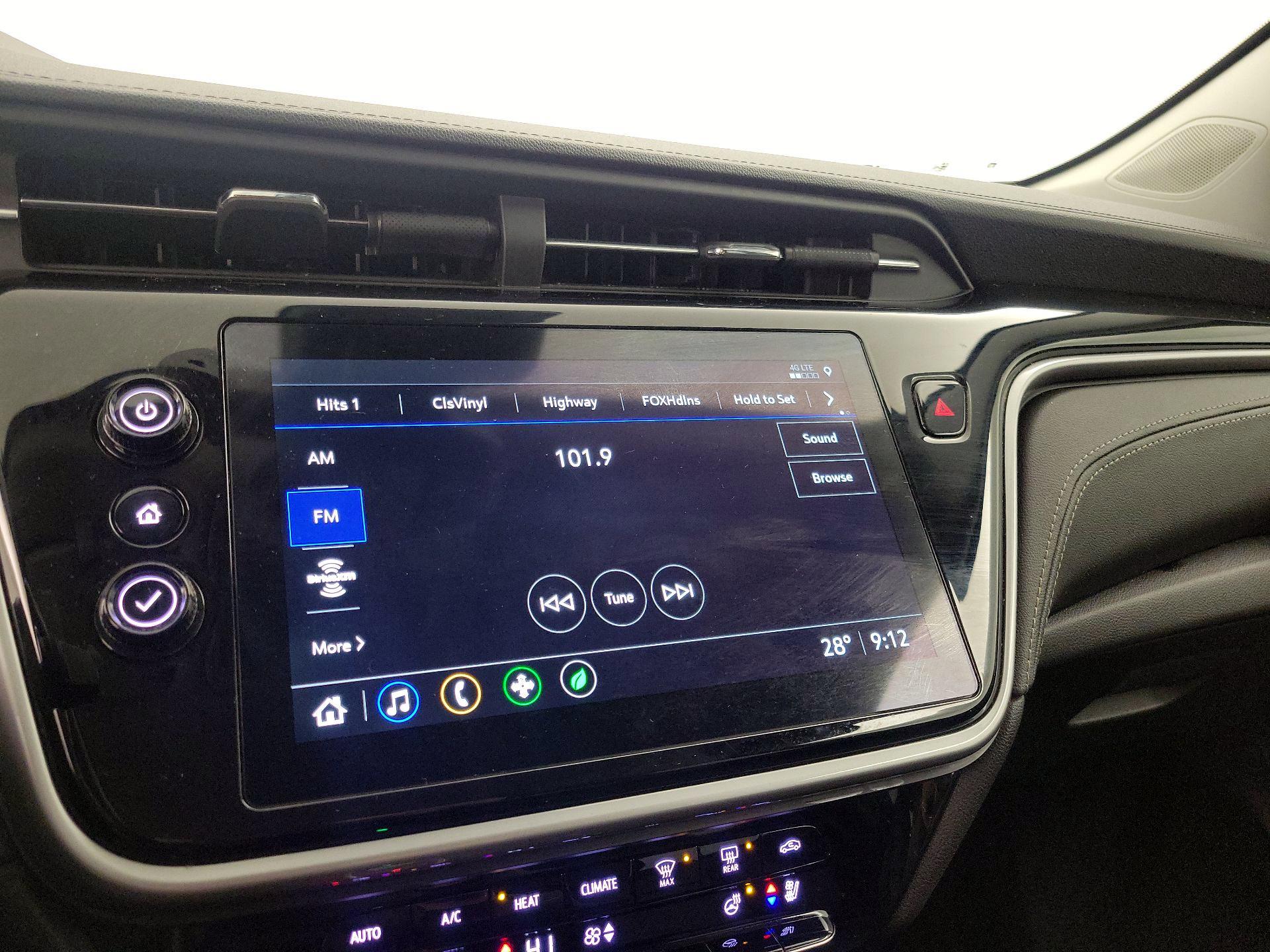 Thumbnail: 2022 Chevrolet Bolt EUV - 15