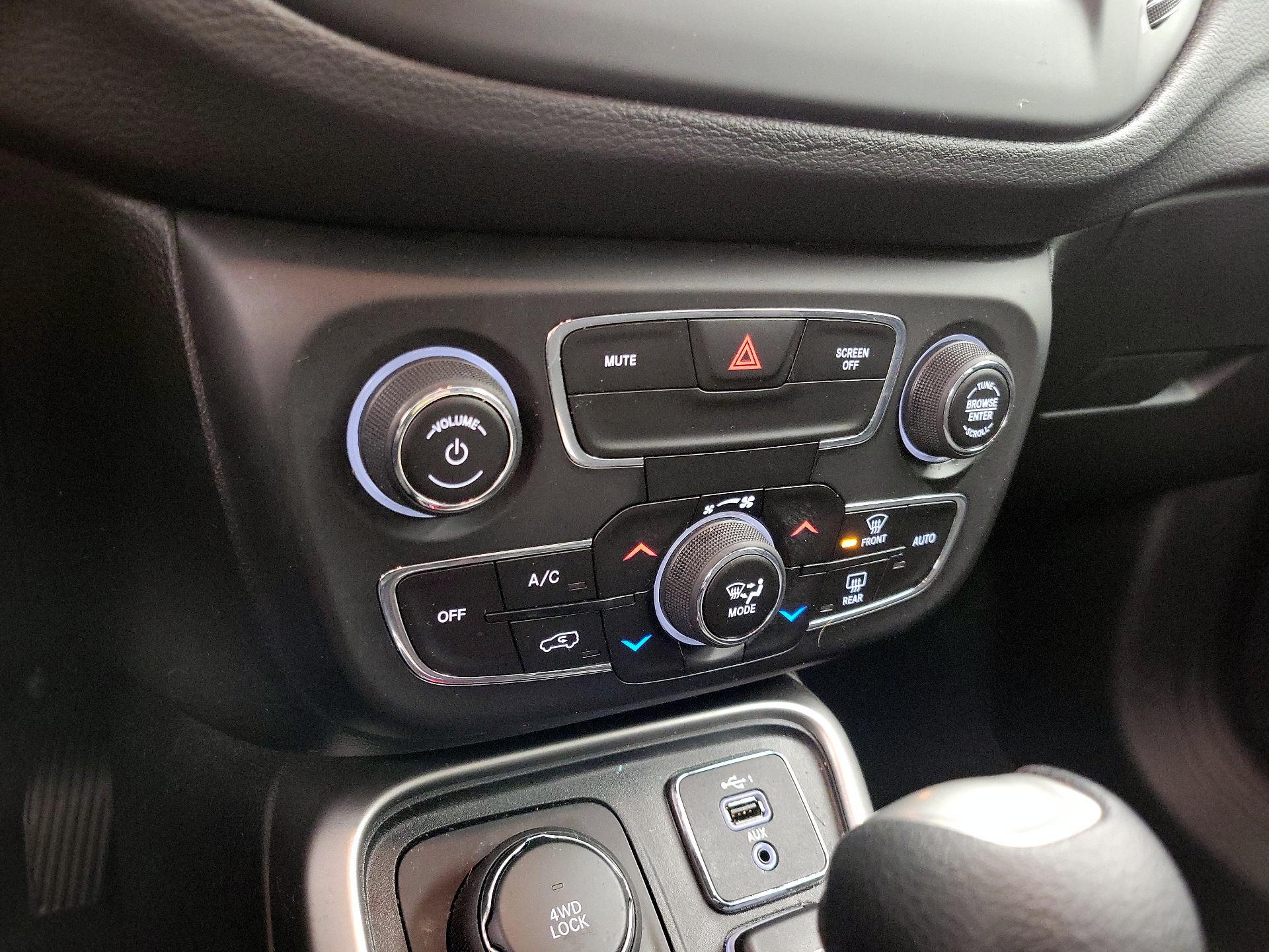 Thumbnail: 2019 Jeep Compass - 16