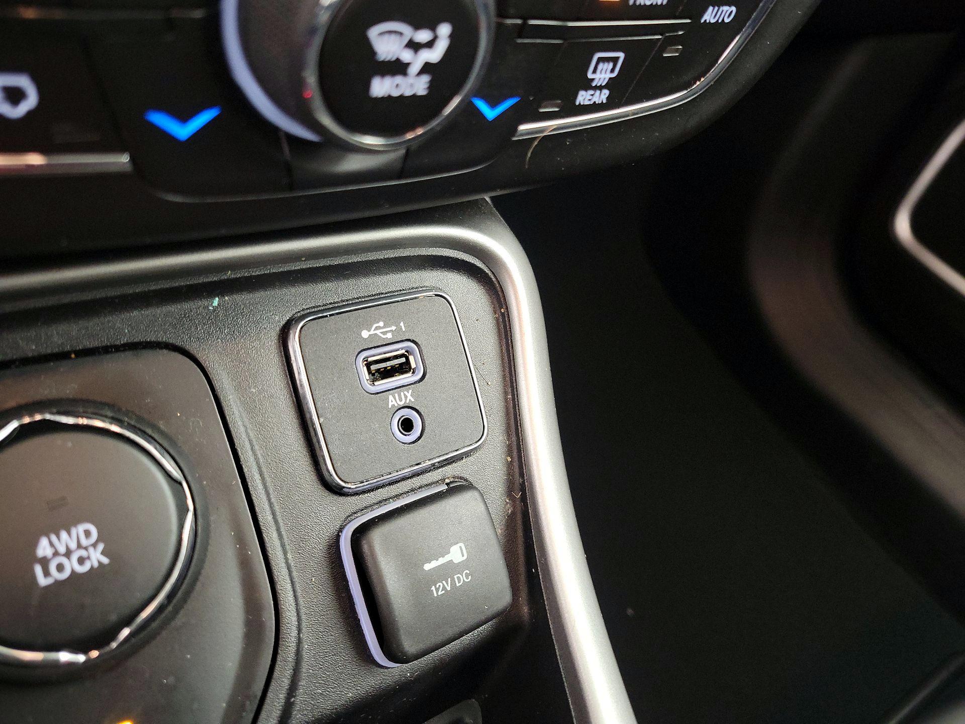 Thumbnail: 2019 Jeep Compass - 18