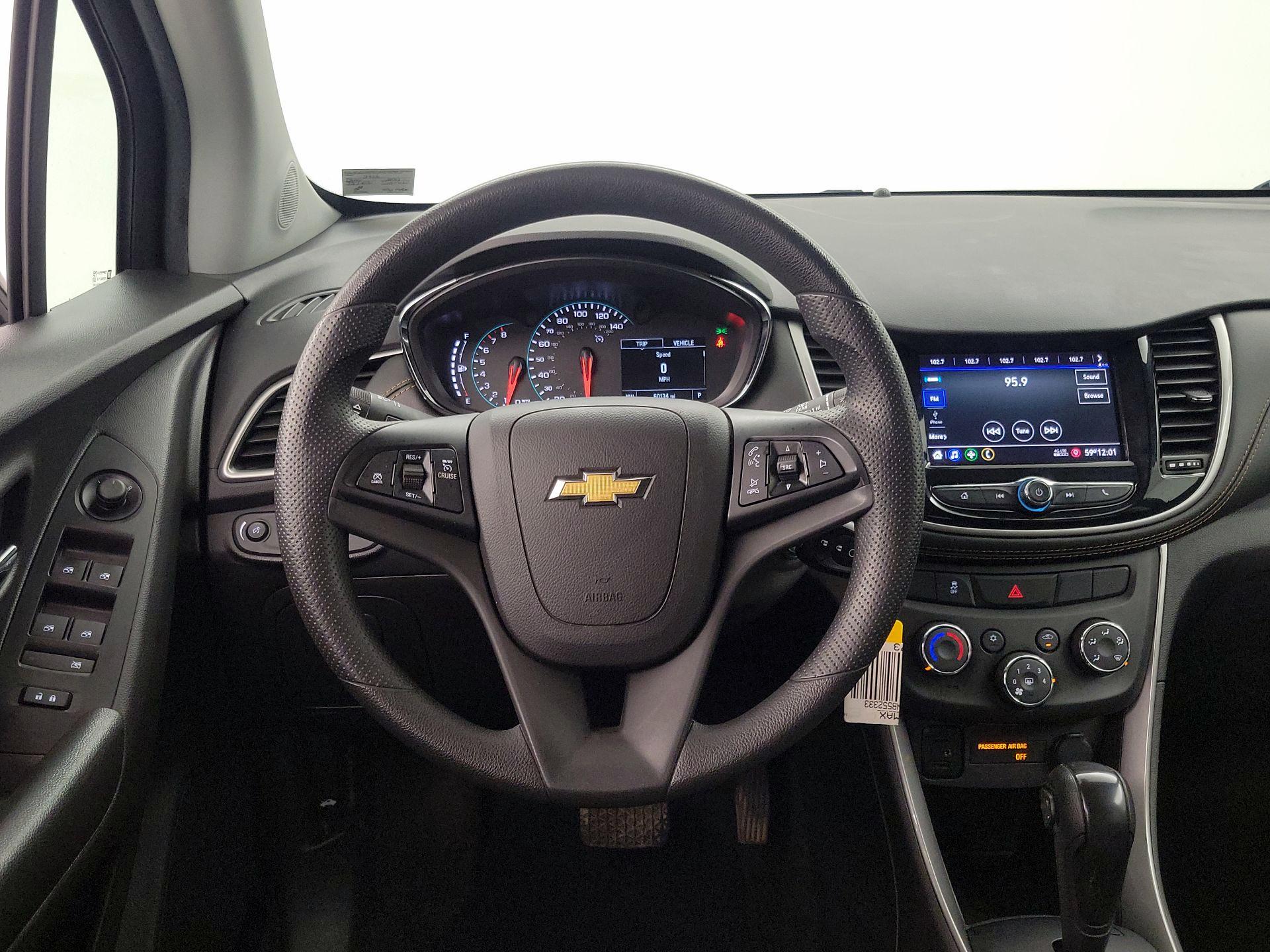 Thumbnail: 2022 Chevrolet Trax - 10