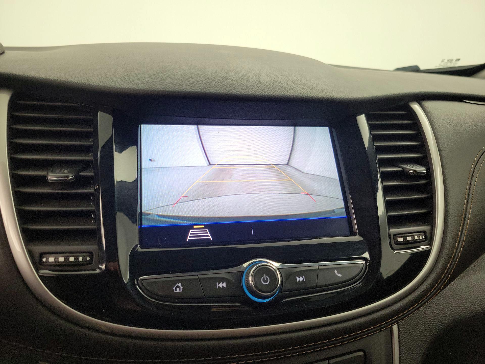 Thumbnail: 2022 Chevrolet Trax - 15