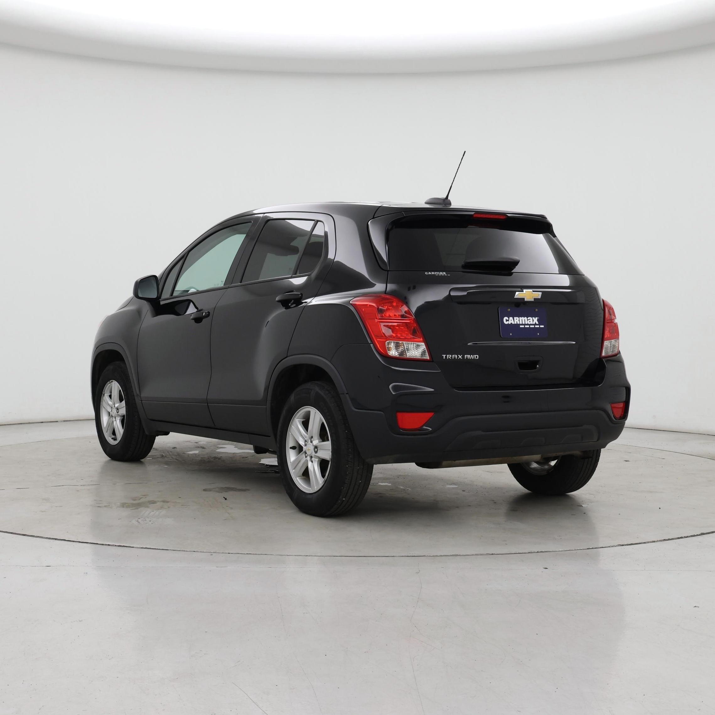 Thumbnail: 2022 Chevrolet Trax - 2