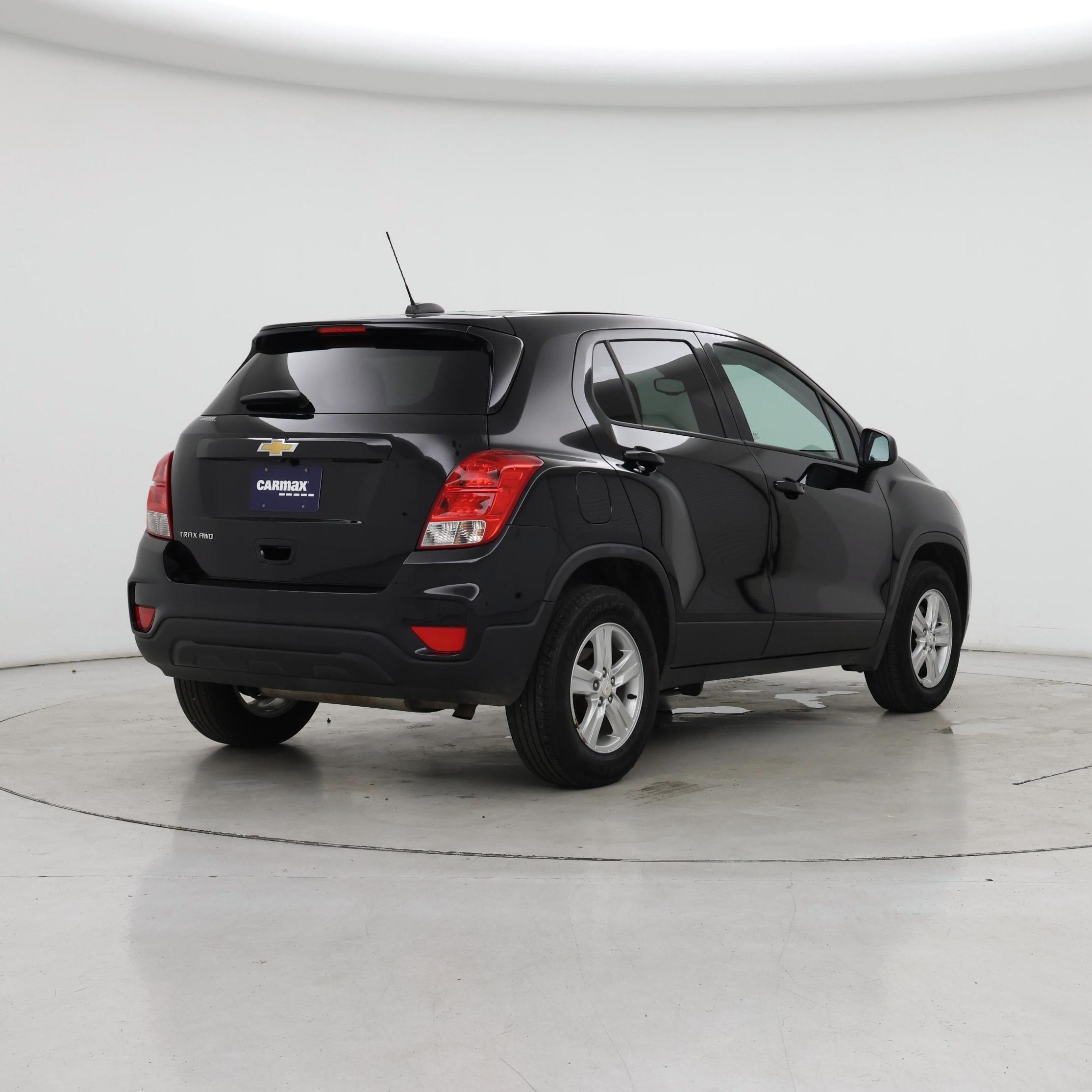 Thumbnail: 2022 Chevrolet Trax - 8