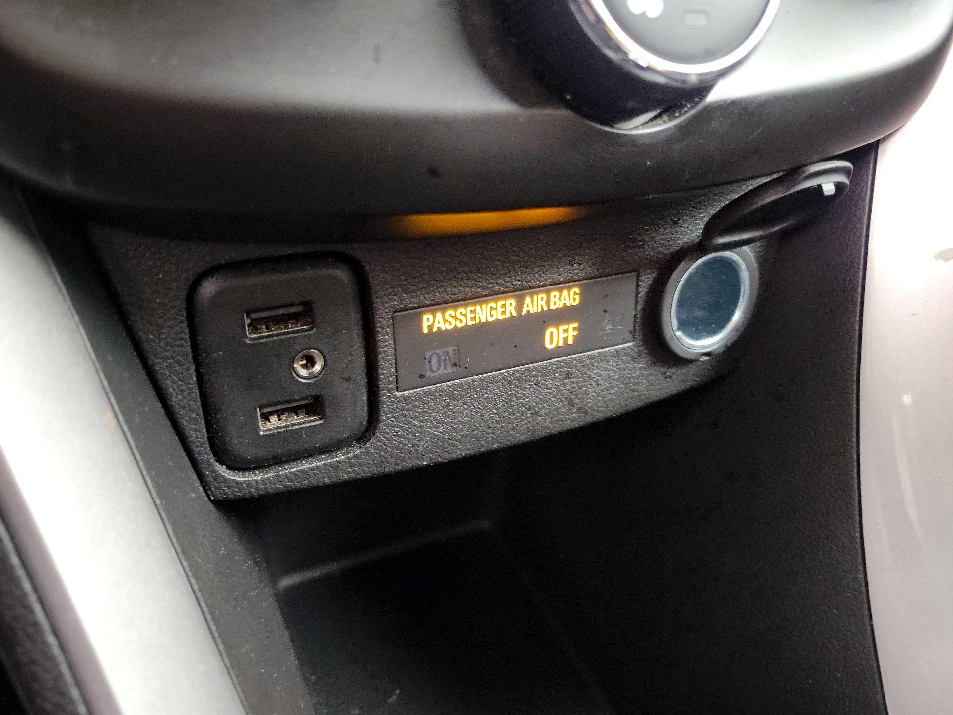 Thumbnail: 2020 Chevrolet Trax - 18