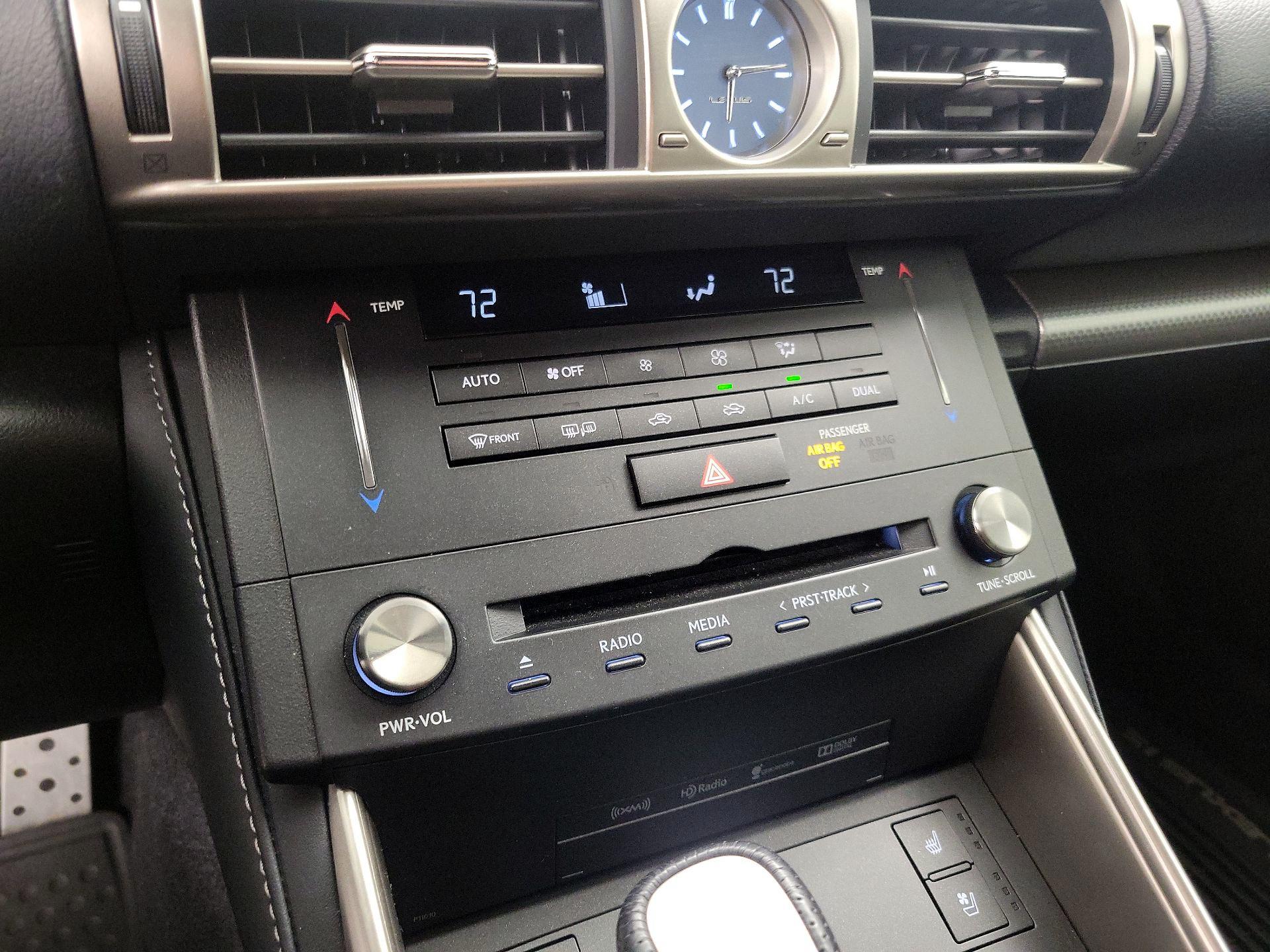 Thumbnail: 2016 Lexus IS - 17