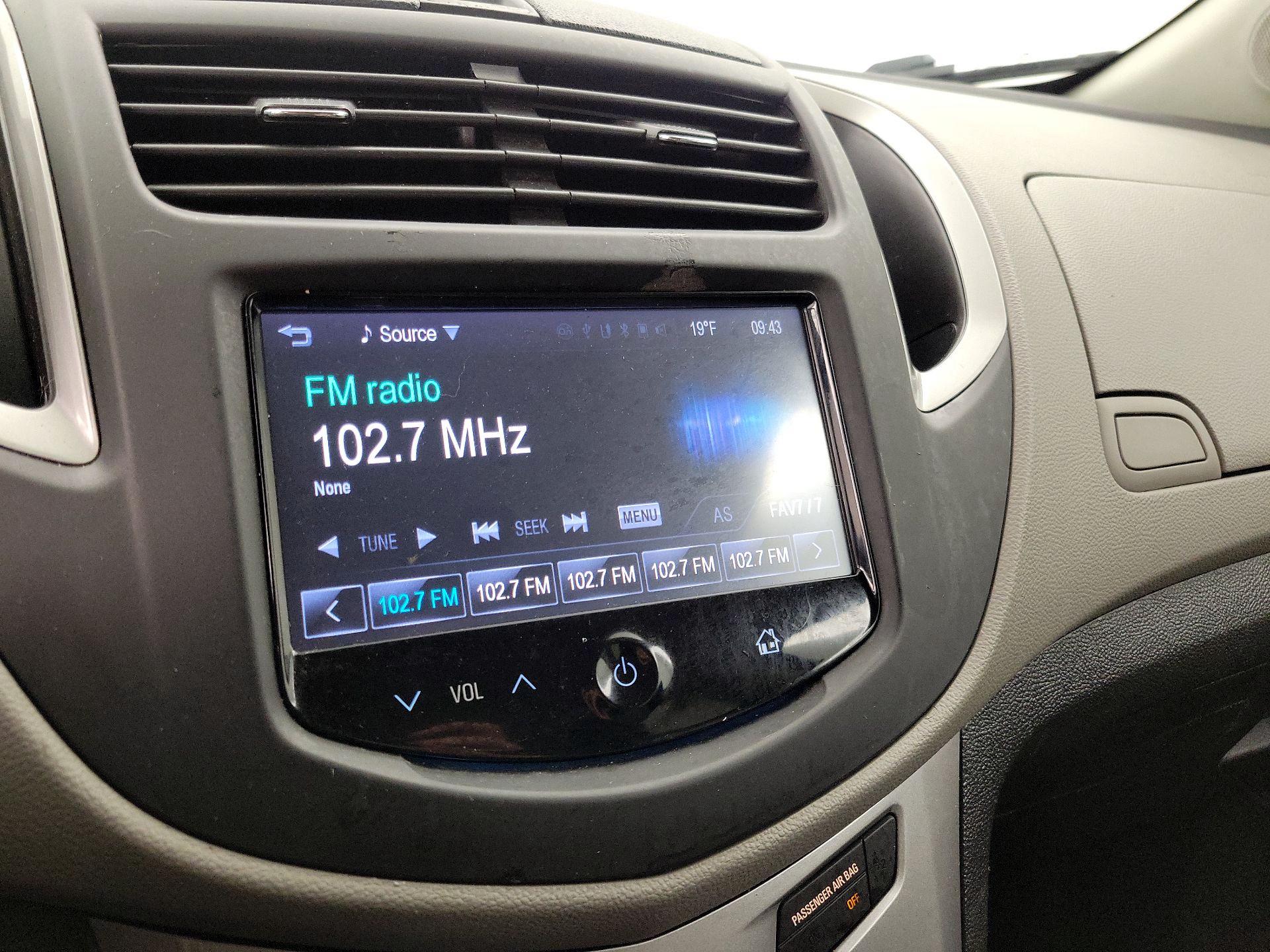 Thumbnail: 2016 Chevrolet Trax - 15