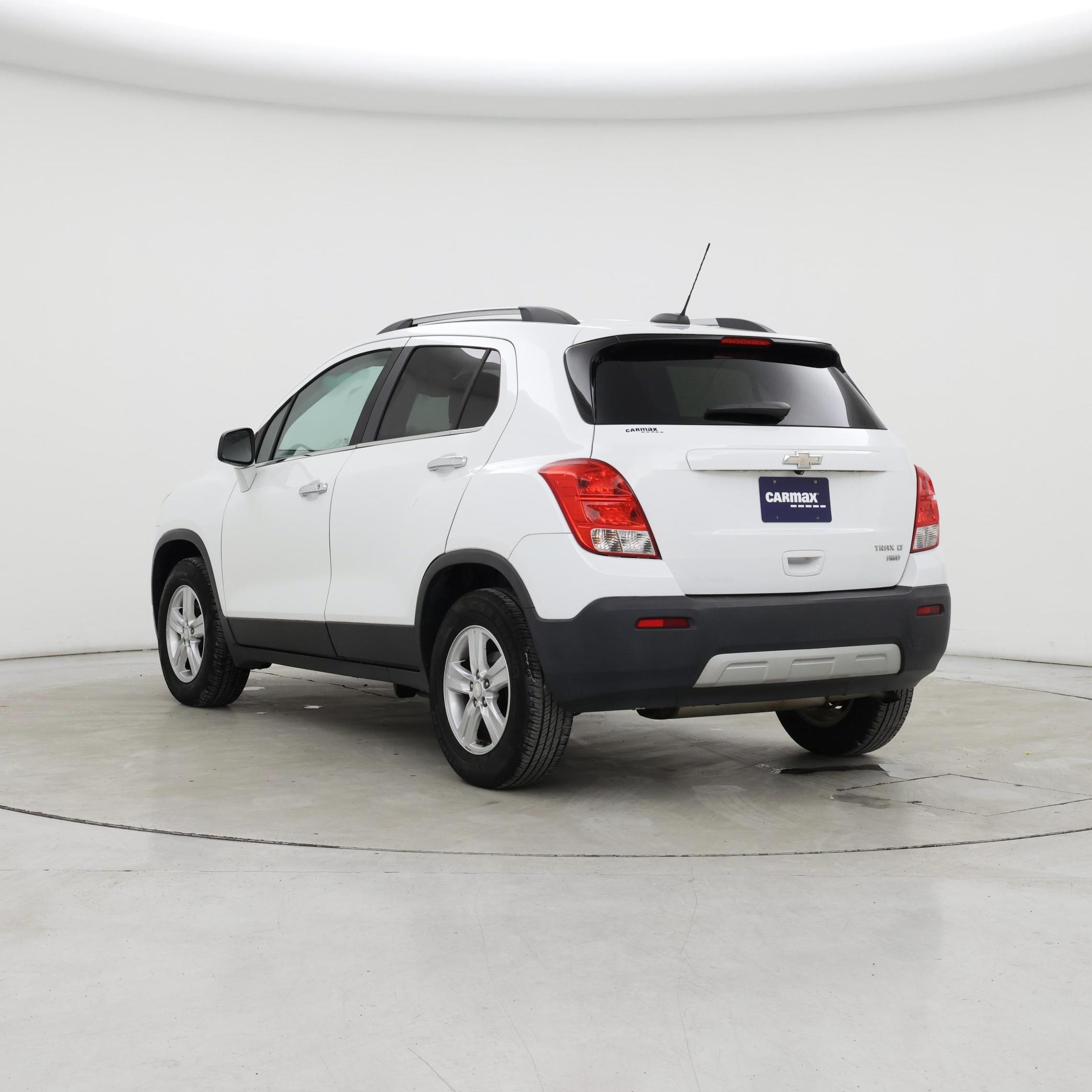 Thumbnail: 2016 Chevrolet Trax - 2