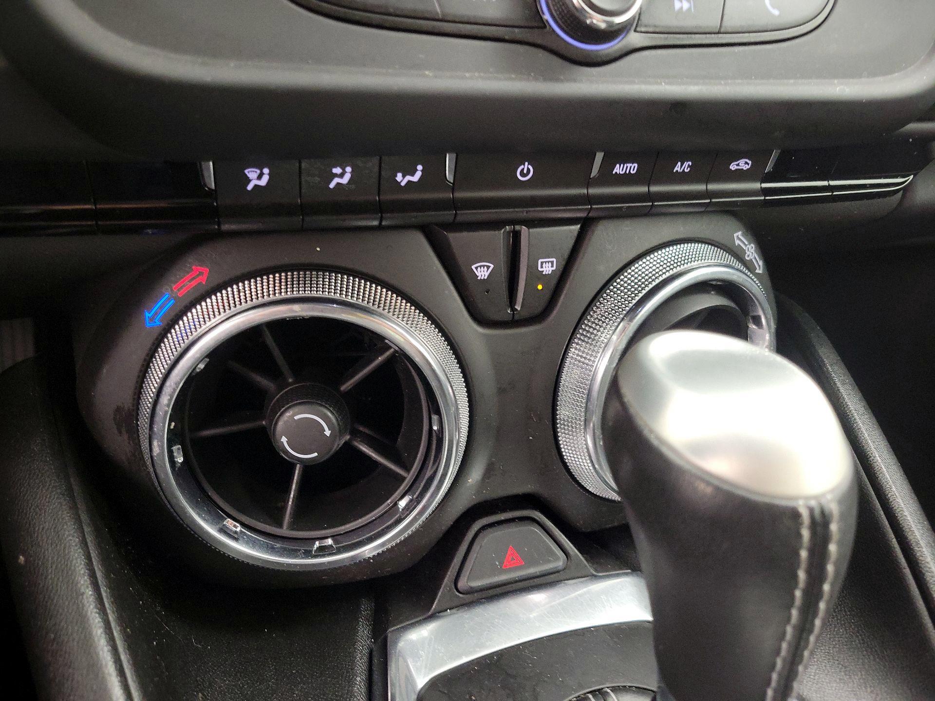 Thumbnail: 2021 Chevrolet Camaro - 16