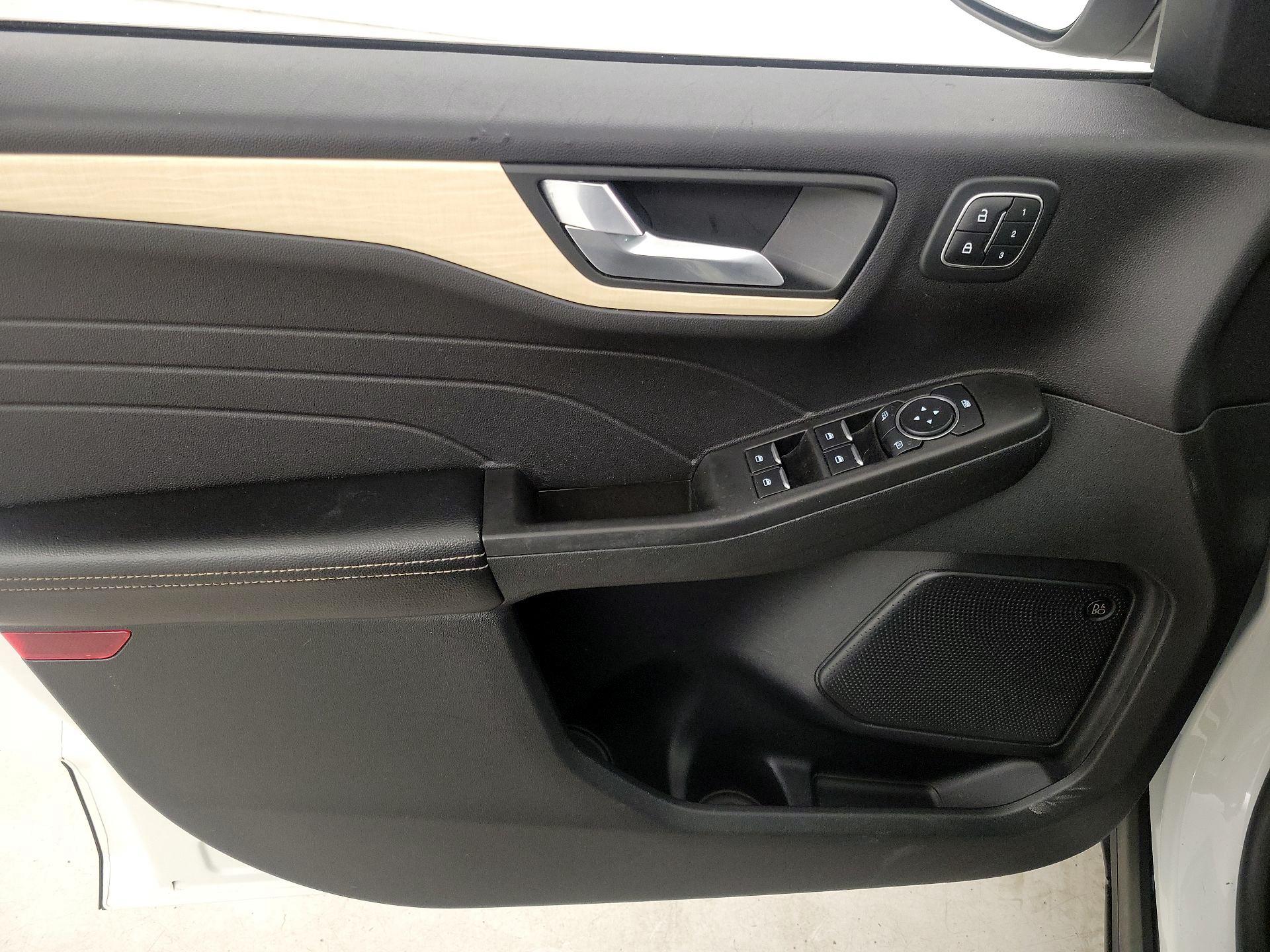 Thumbnail: 2021 Ford Escape - 12