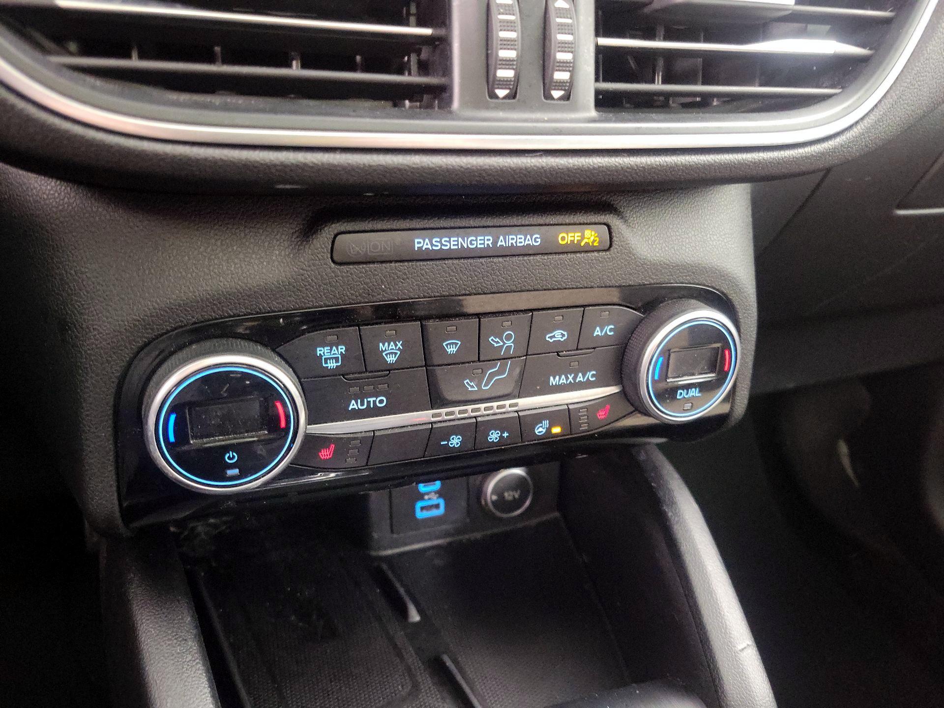 Thumbnail: 2021 Ford Escape - 17