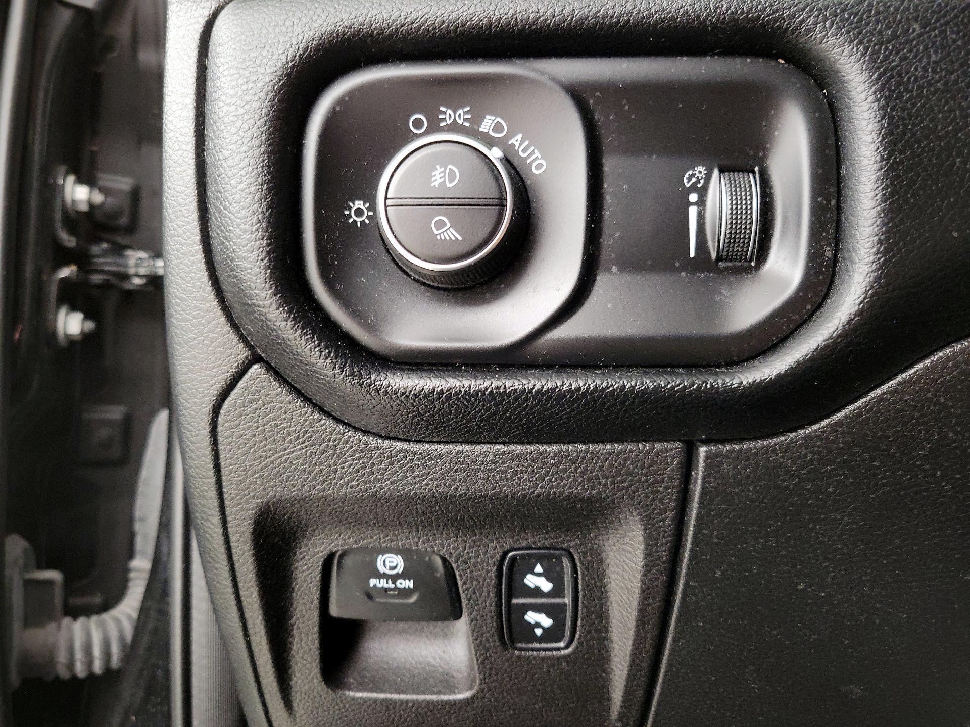 Thumbnail: 2021 RAM 1500 - 13