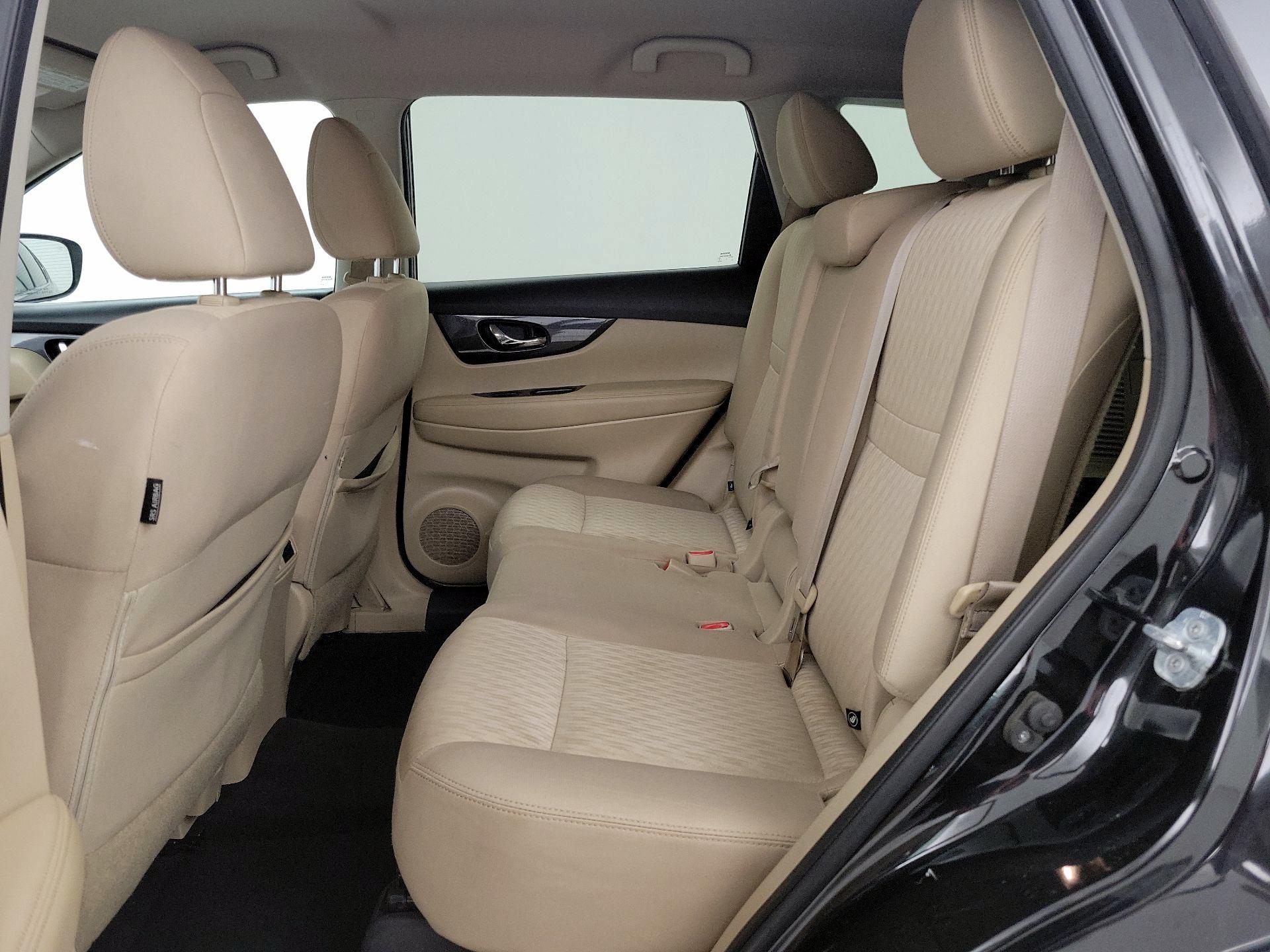 Thumbnail: 2017 Nissan Rogue - 20