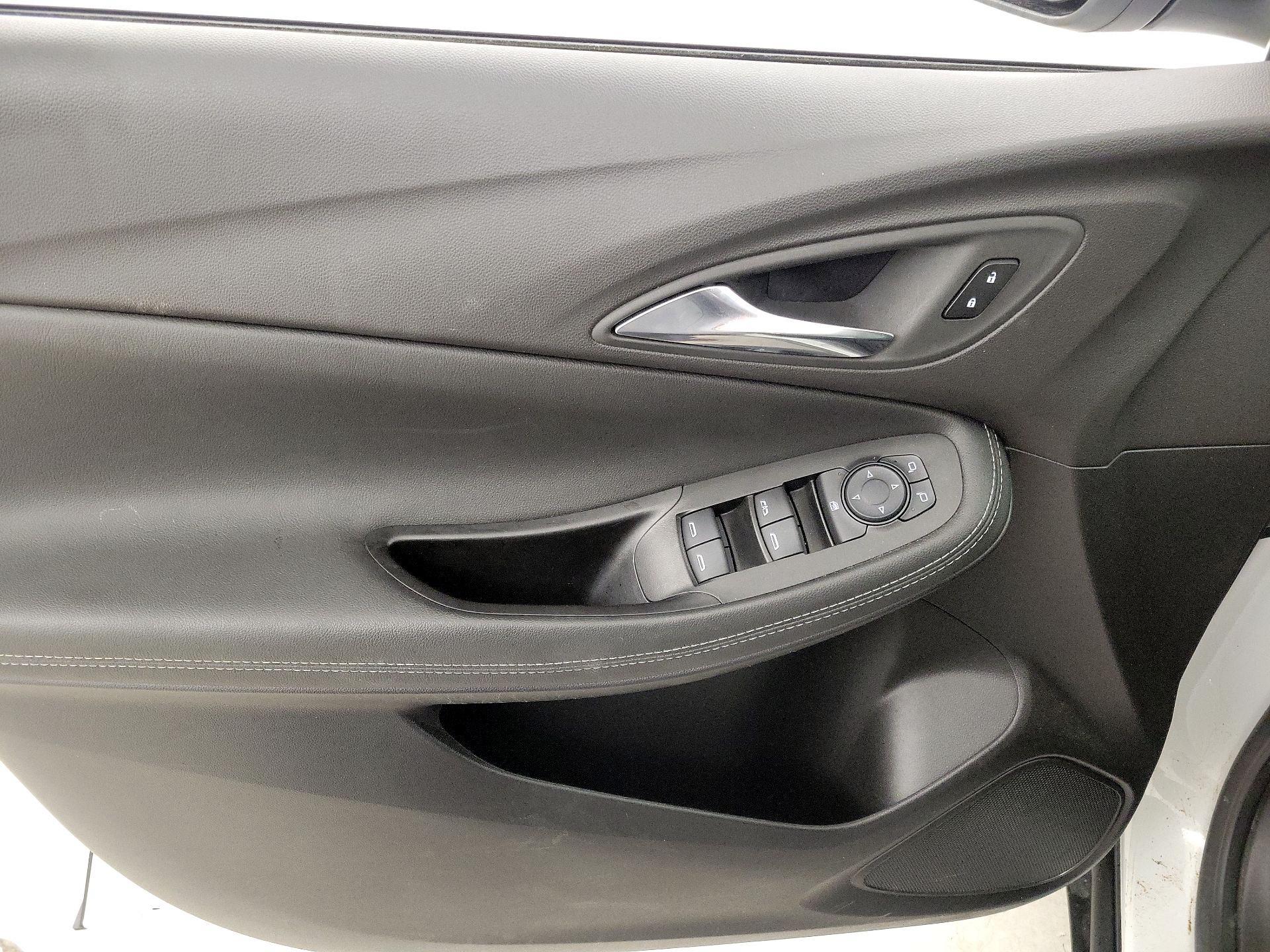 Thumbnail: 2023 Buick Encore GX - 12