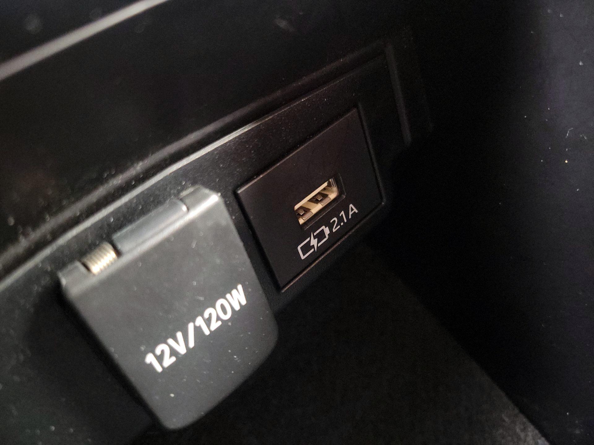 Thumbnail: 2021 Toyota Corolla - 18