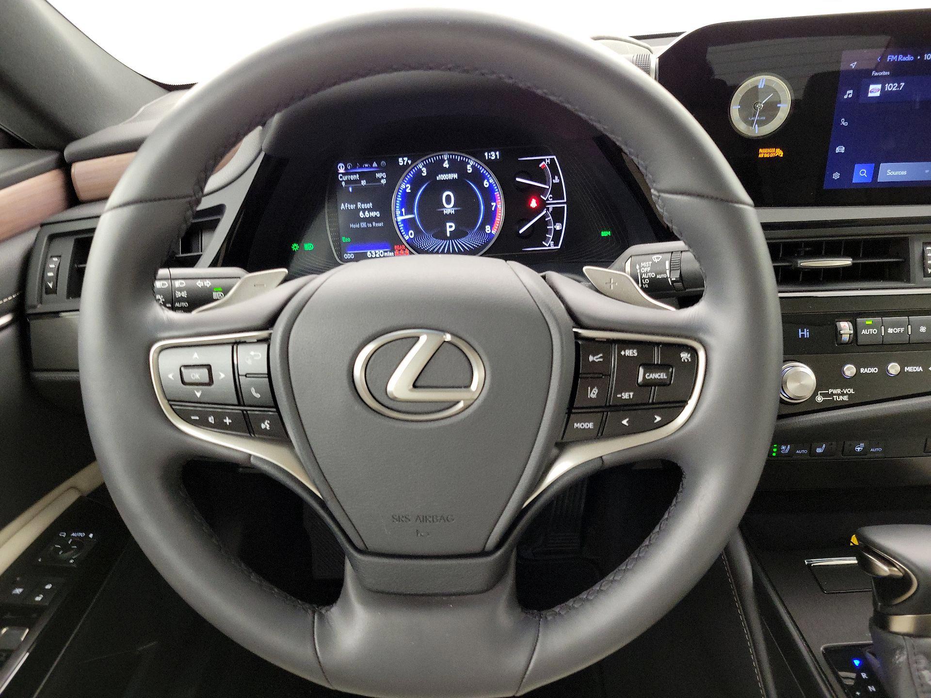 Thumbnail: 2024 Lexus ES - 10