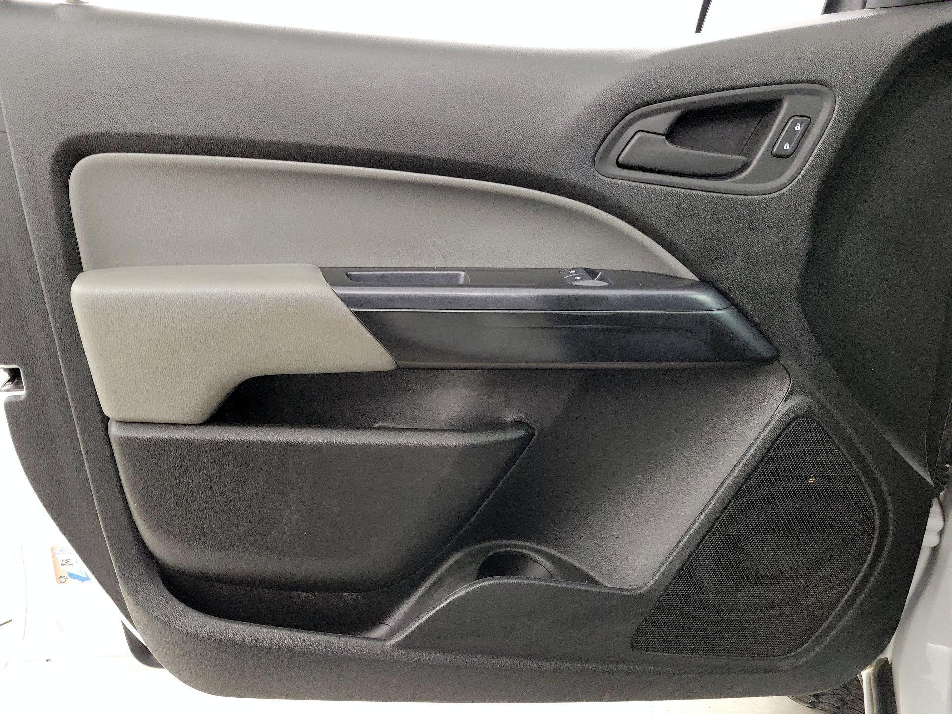 Thumbnail: 2020 Chevrolet Colorado - 12